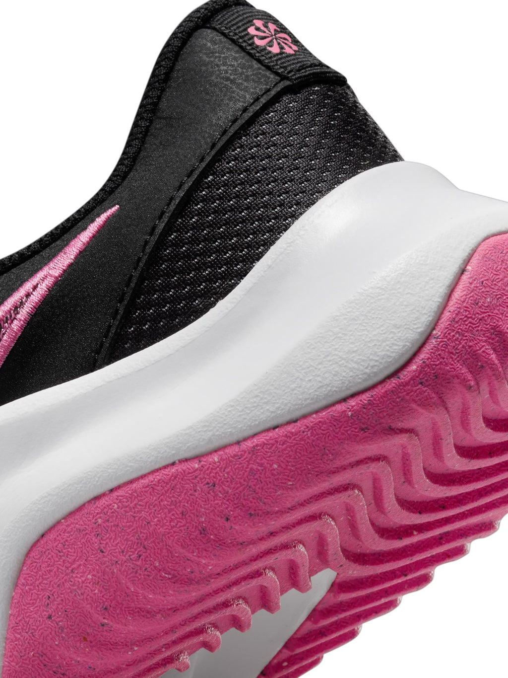 NIKE Обувки W LEGEND ESSENTIAL 3 NN