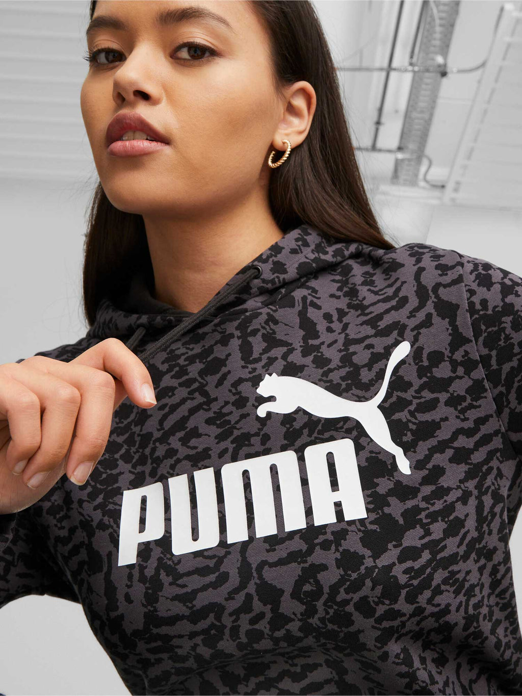 PUMA Суитшърт ESS+ ANIMAL AOP Hoodie