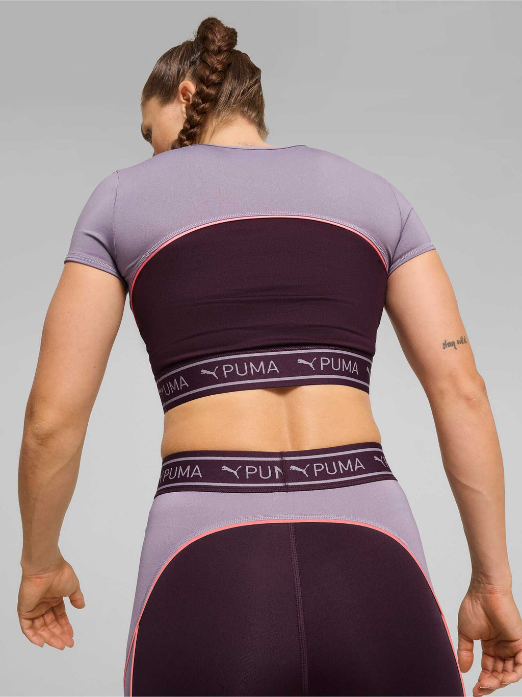 PUMA Тениска STRONG BABY TEE - SHORT