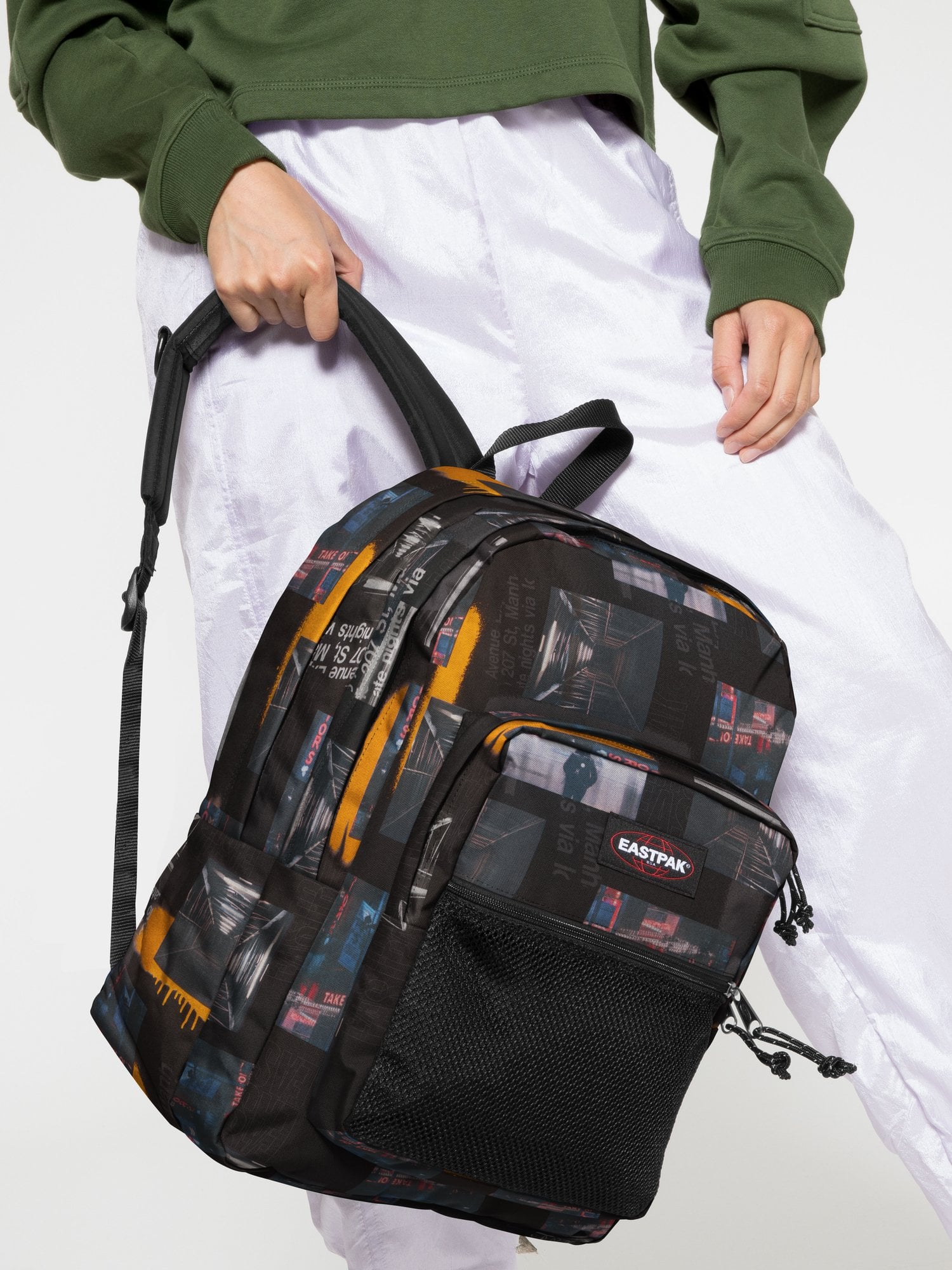 EASTPAK Раница PINNACLE-38 L