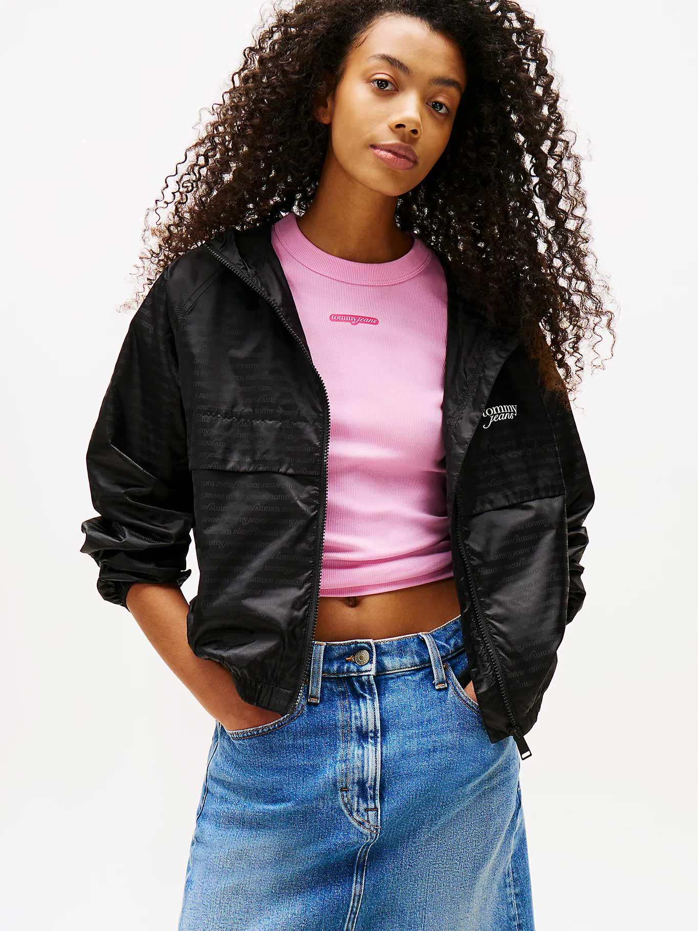 TOMMY JEANS Ветровка TJW JACQUARD WINDERBREAKER