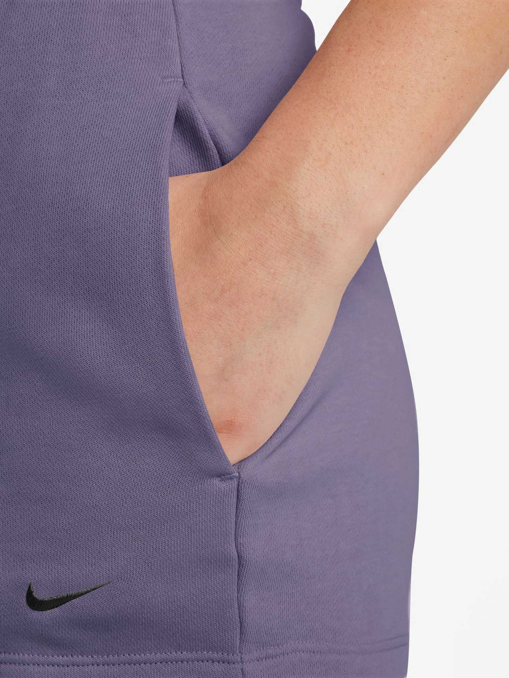 NIKE Къси панталони W NSW NK CHLL FT HR 2IN SHORT
