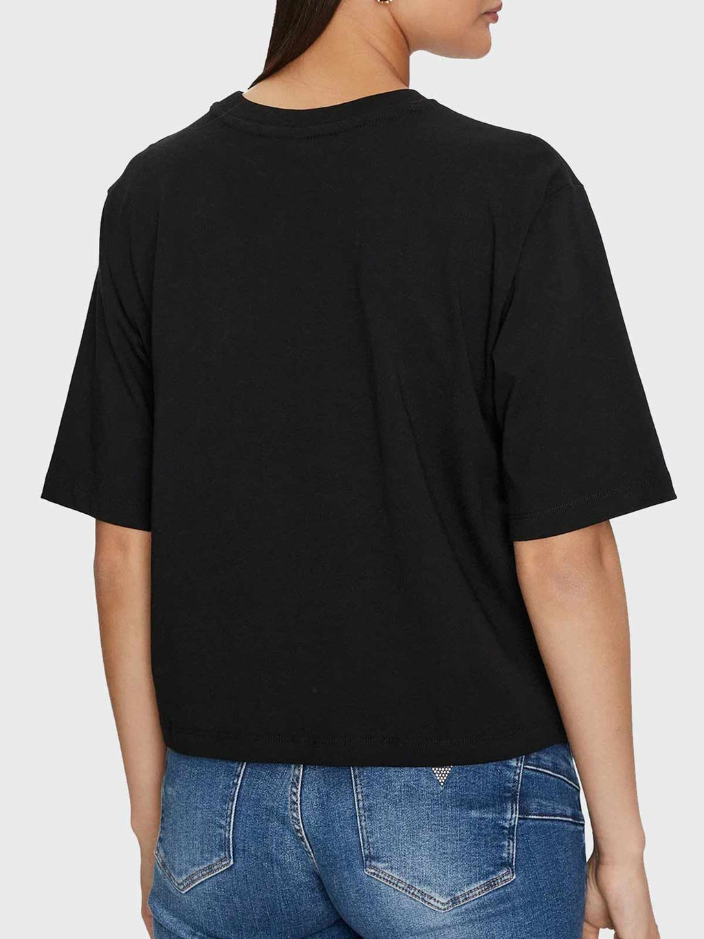 GUESS Тениска AURELIE BOXY TEE