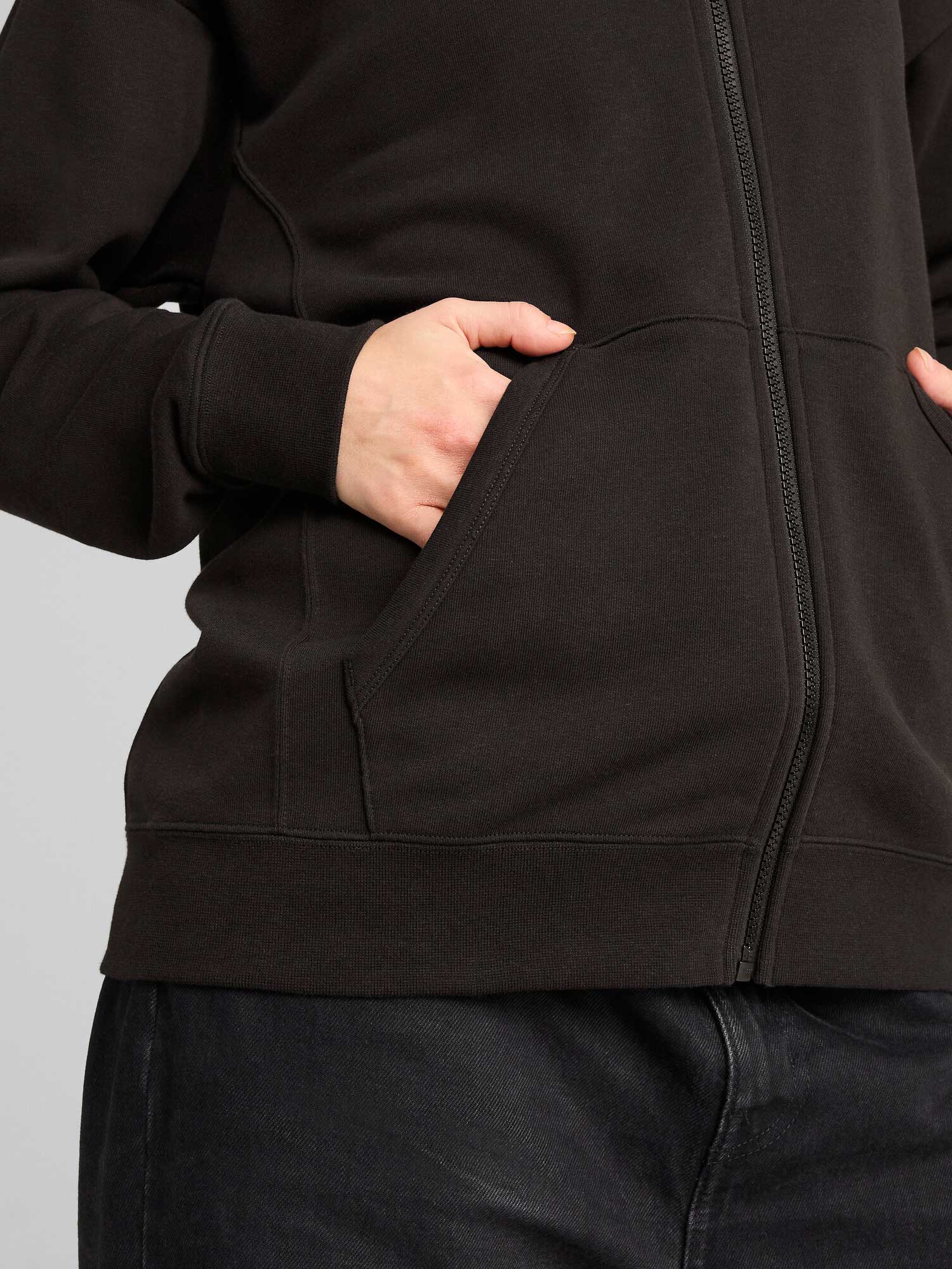 PUMA Суитшърт SQUAD Full-Zip Hoodie TR