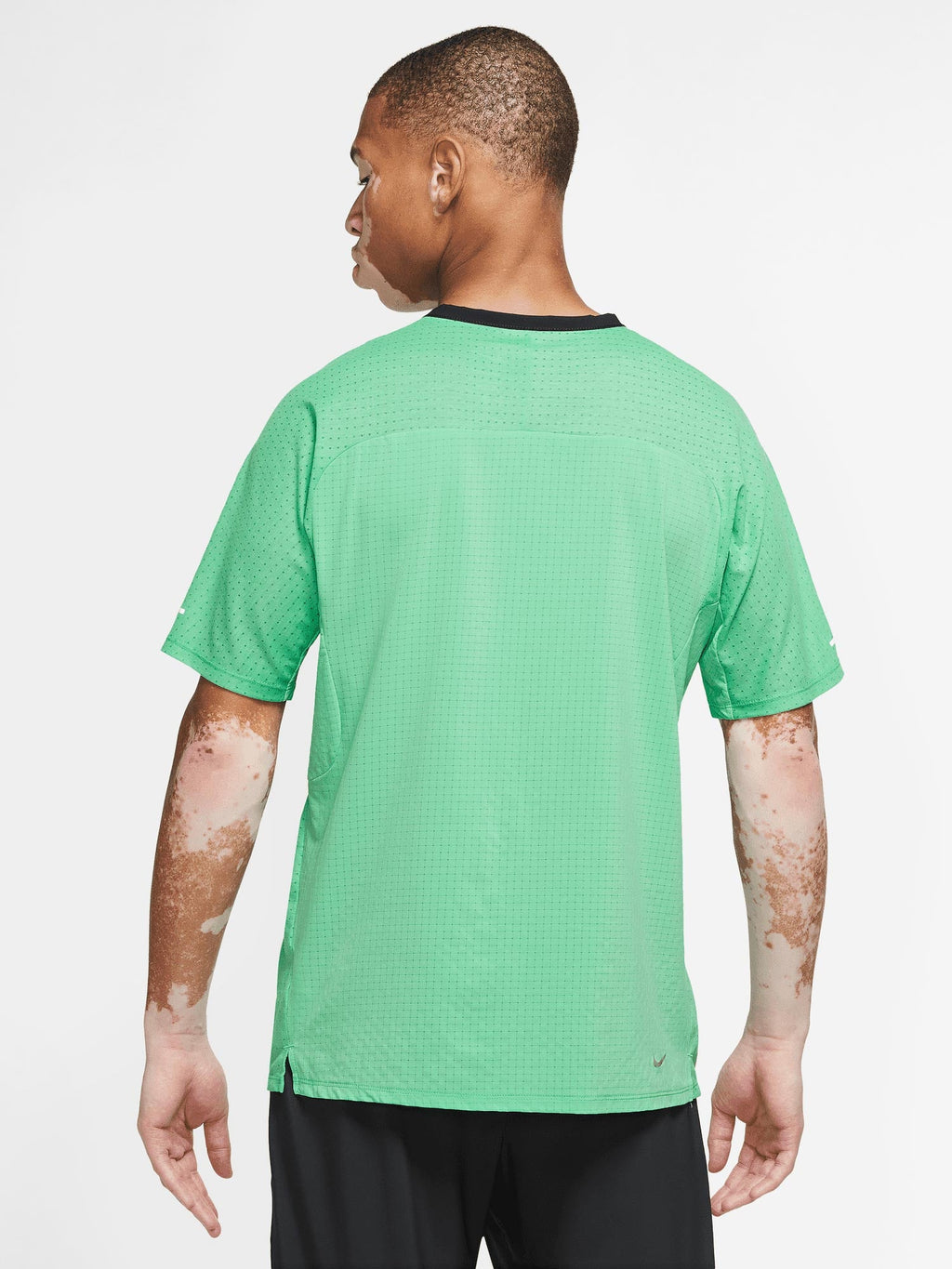 NIKE Тениска M NK DF SOLAR CHASE SS TOP