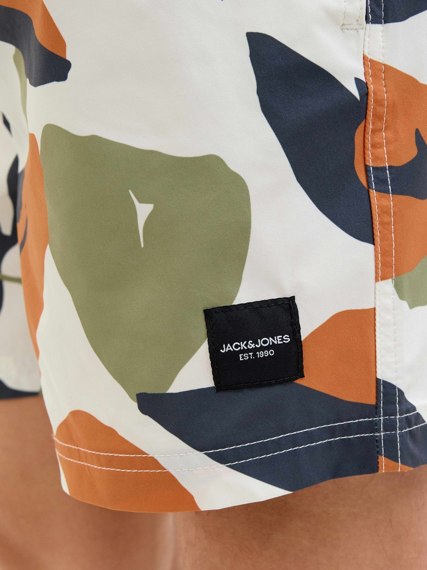 JACK & JONES Плувни шорти JPSTMAUI JJSWIM OCEAN DAYS AKM