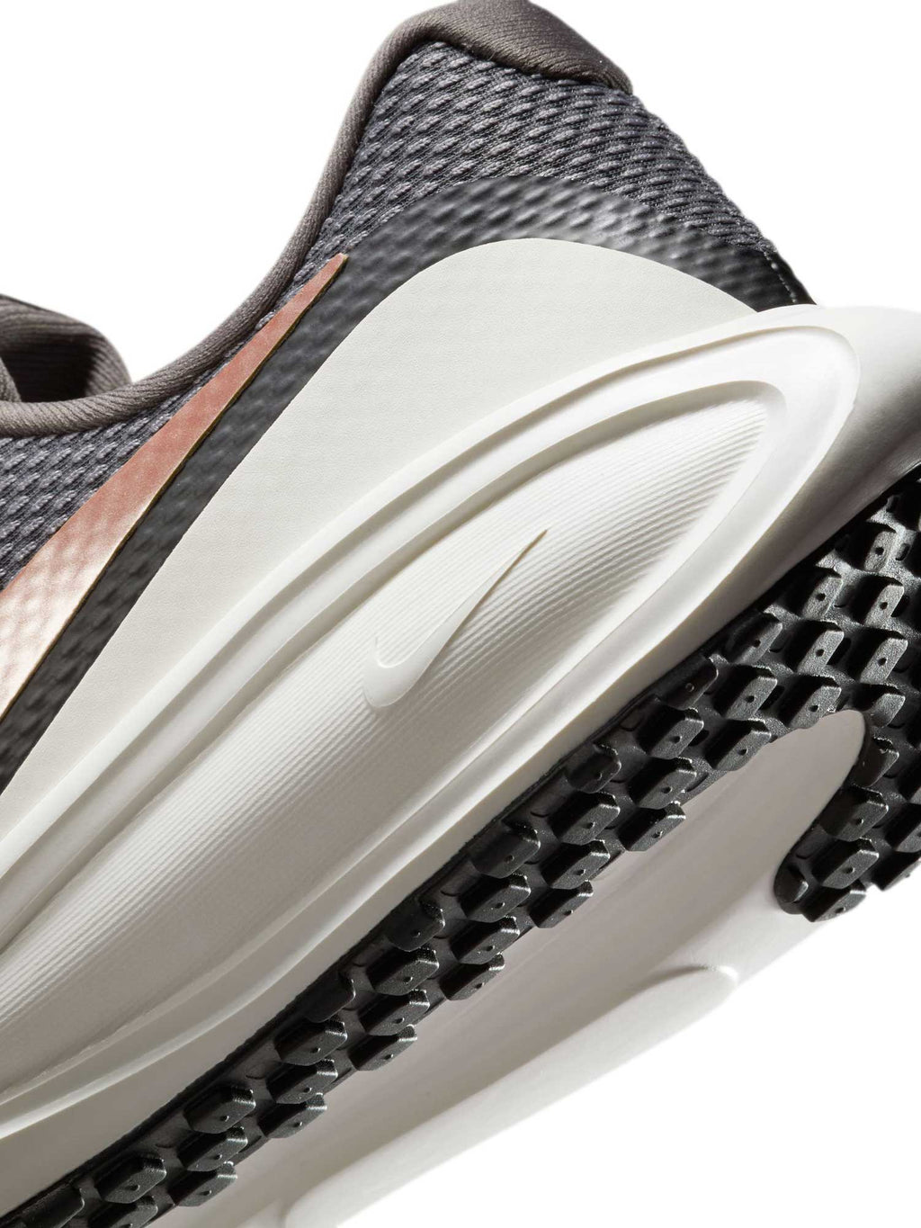 NIKE Обувки W REVOLUTION 8