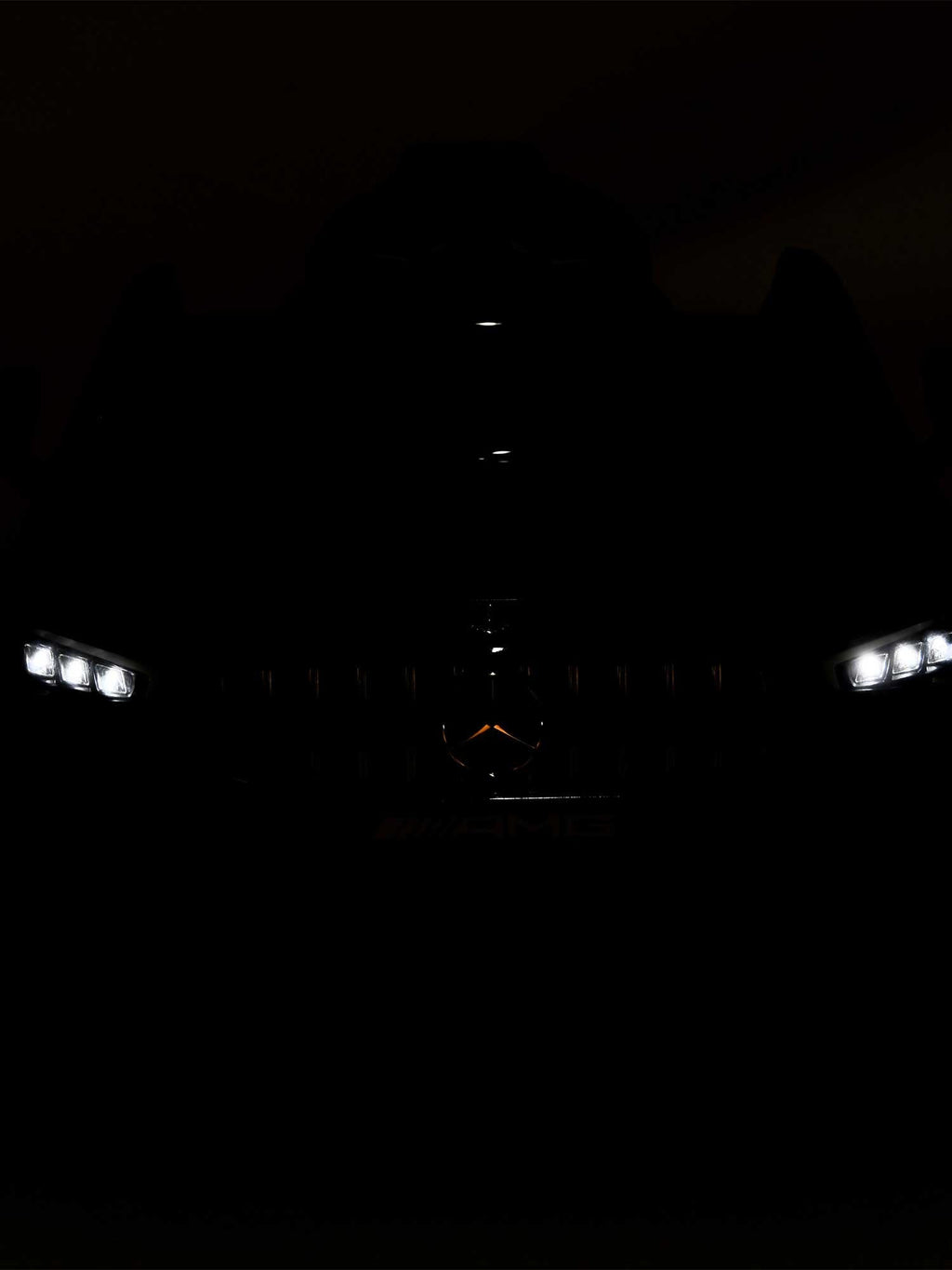 MONI Акумулаторна кола Mercedes-AMG CLA 45