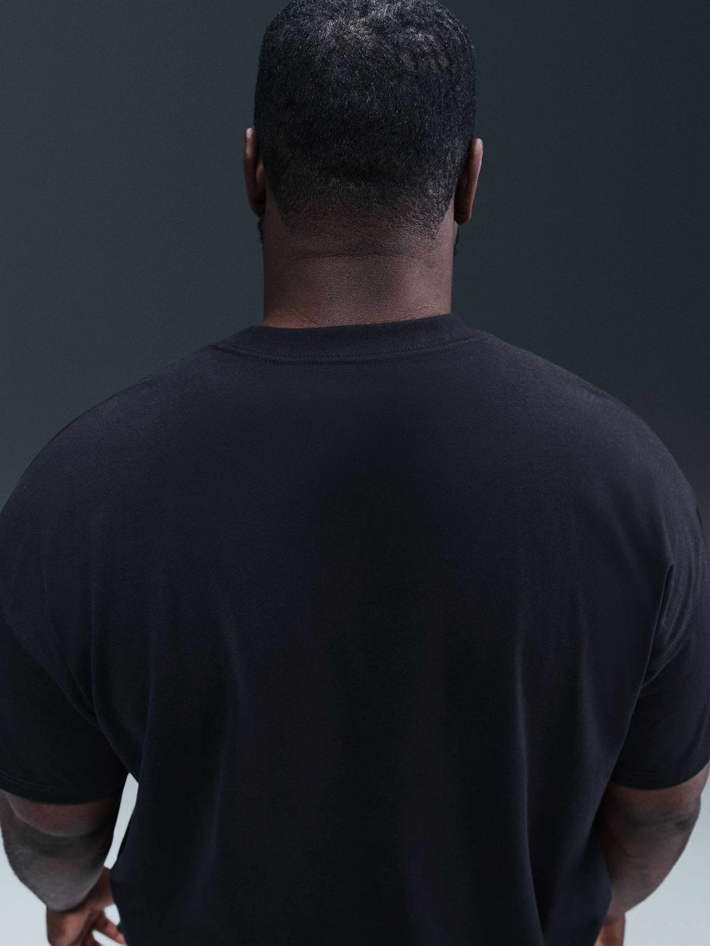 NIKE Тениска U NSW TEE M90 SNKR PTCH PKT 2