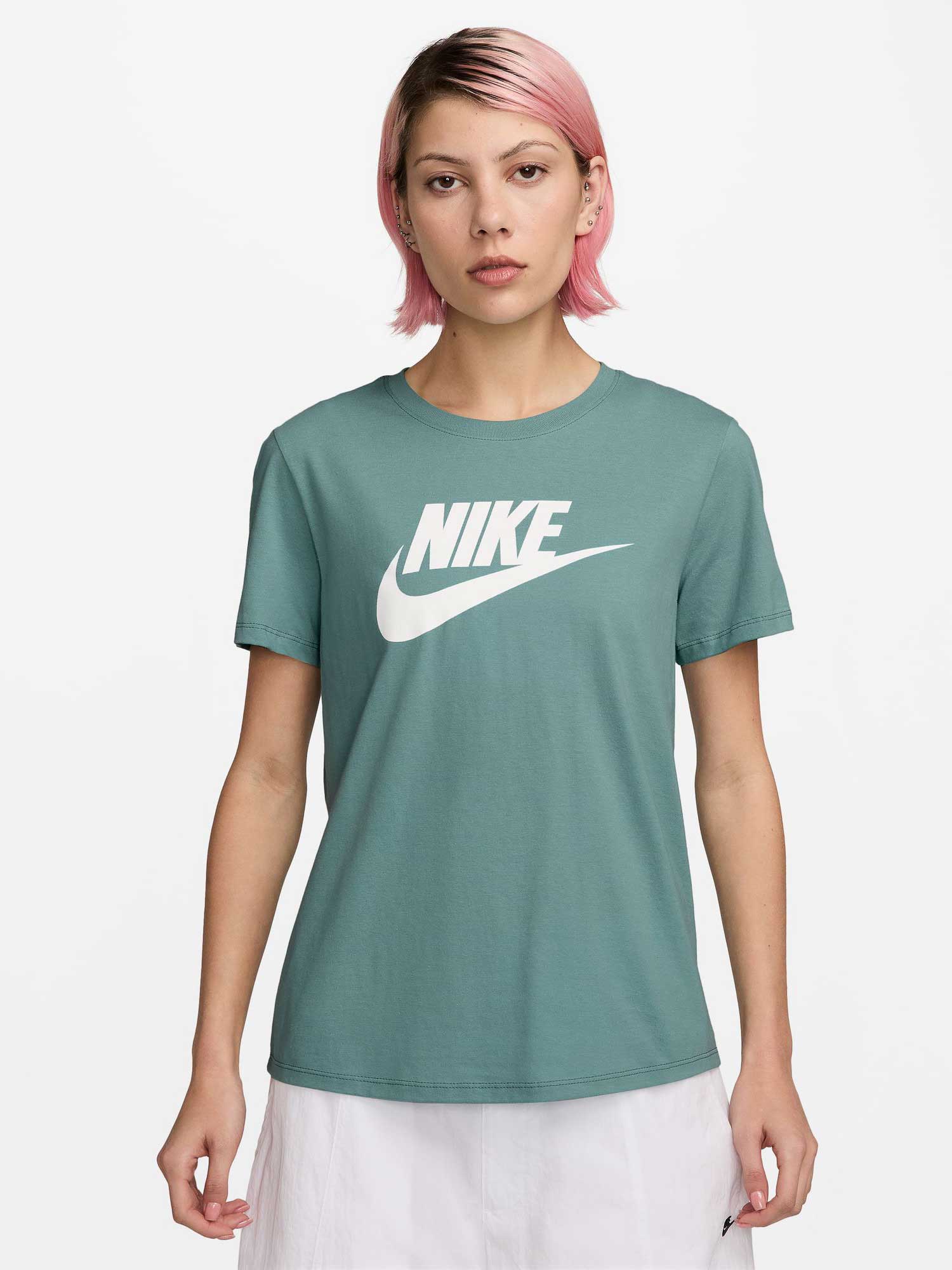 NIKE Тениска W NSW CLUB SS TEE ICN FTRA