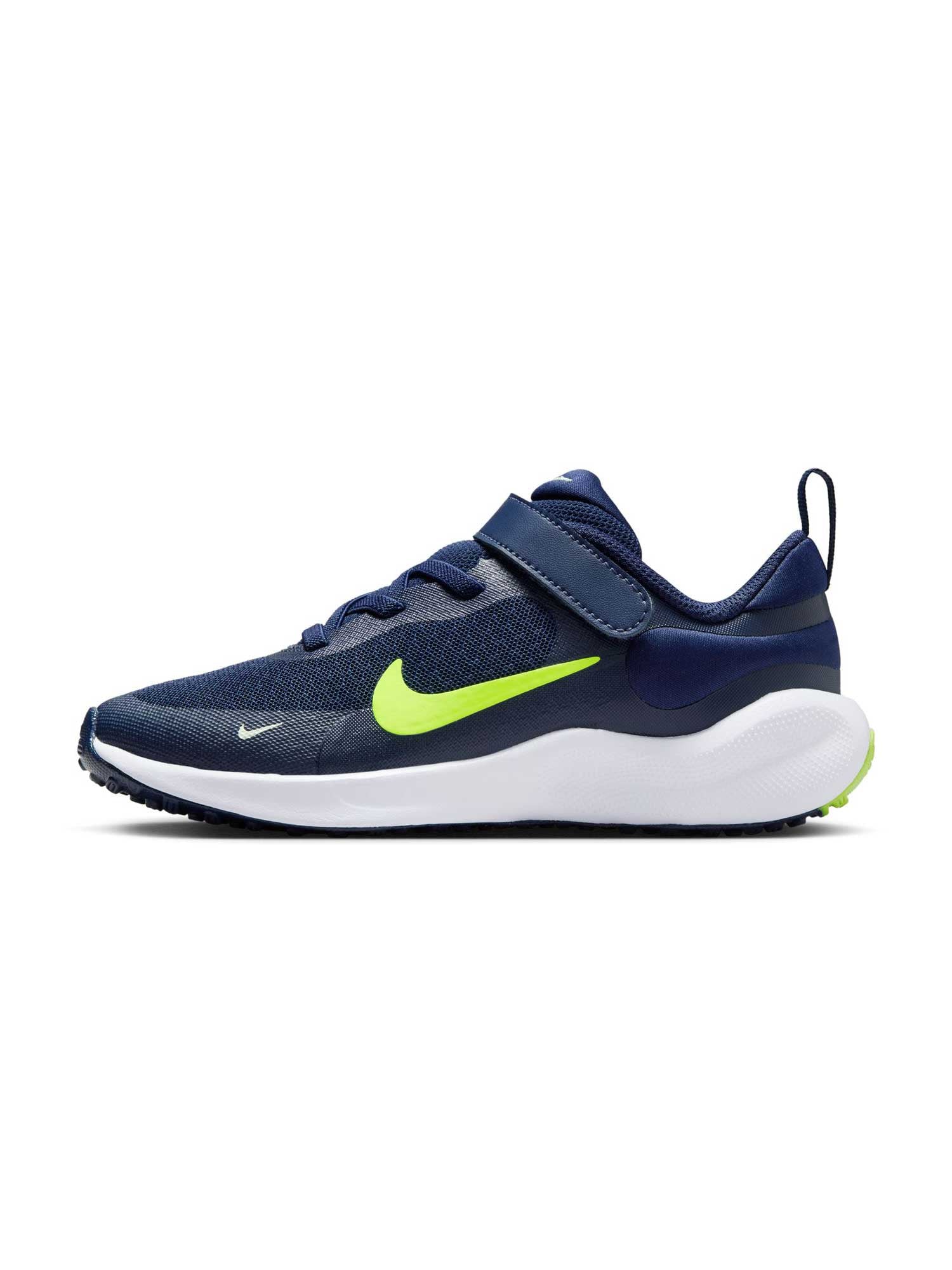 NIKE Обувки REVOLUTION 7 (PSV)