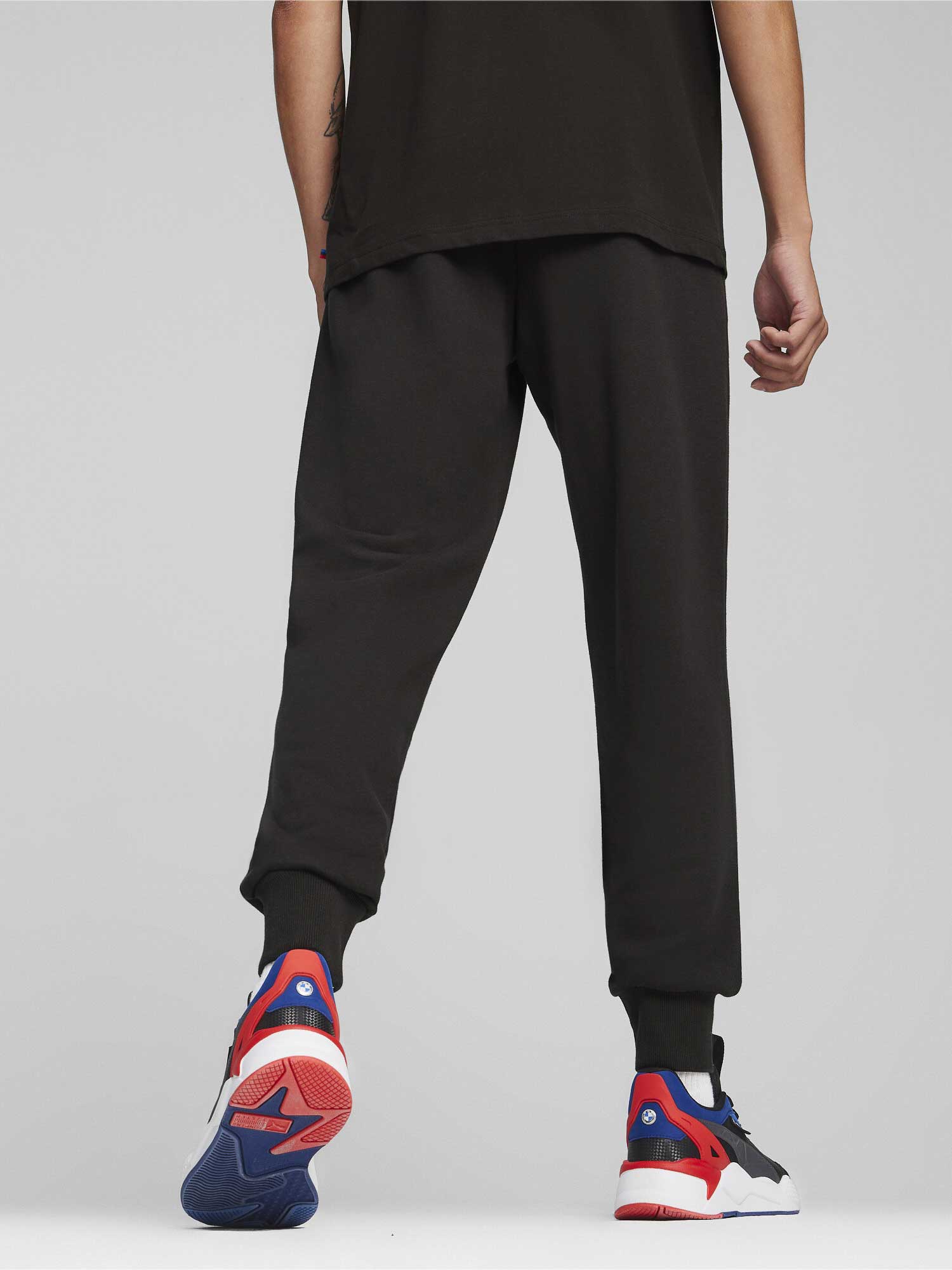 PUMA Спортно долнище BMW MMS ESS Sweat Pants FT