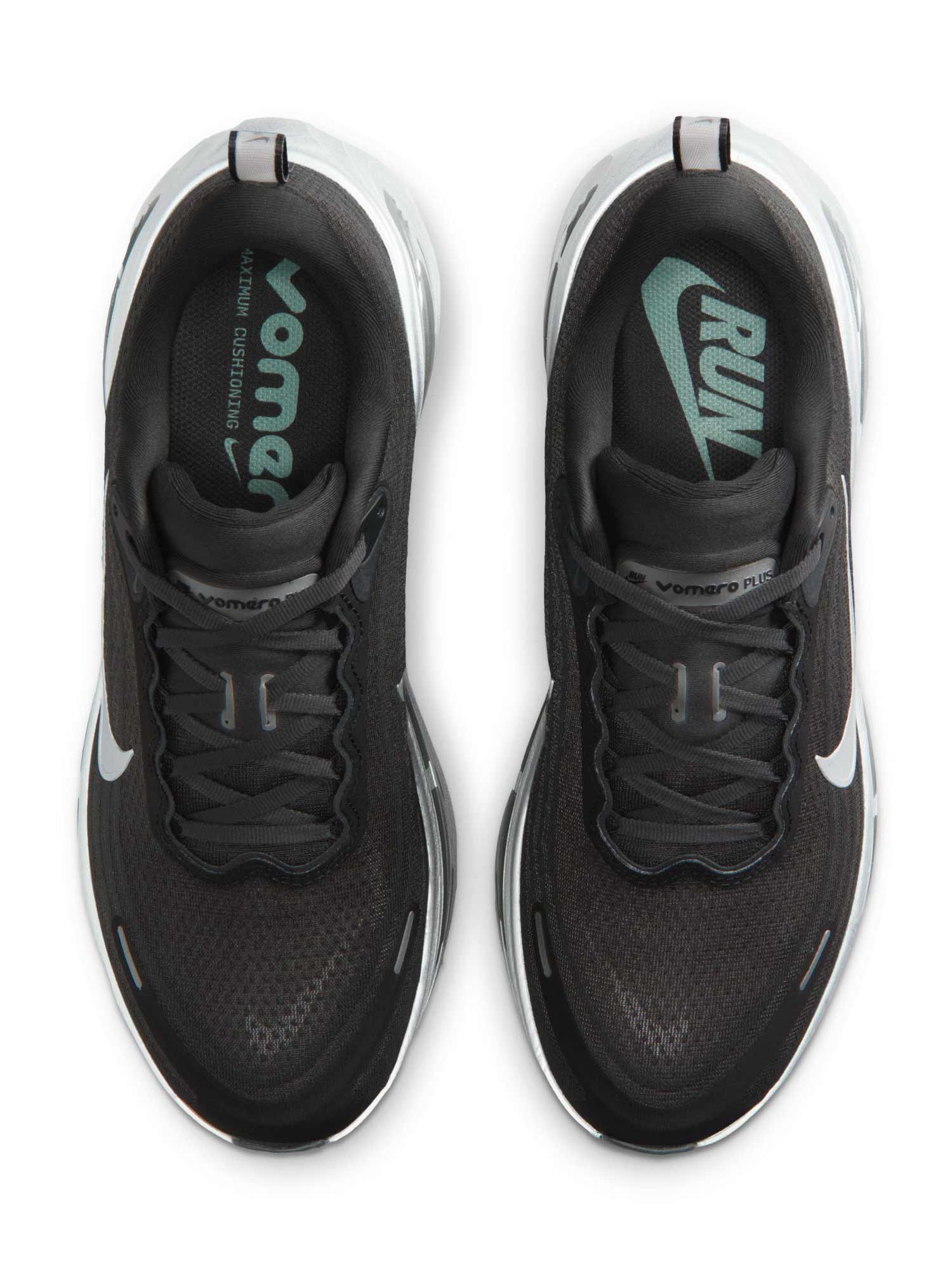 NIKE Обувки VOMERO PLUS