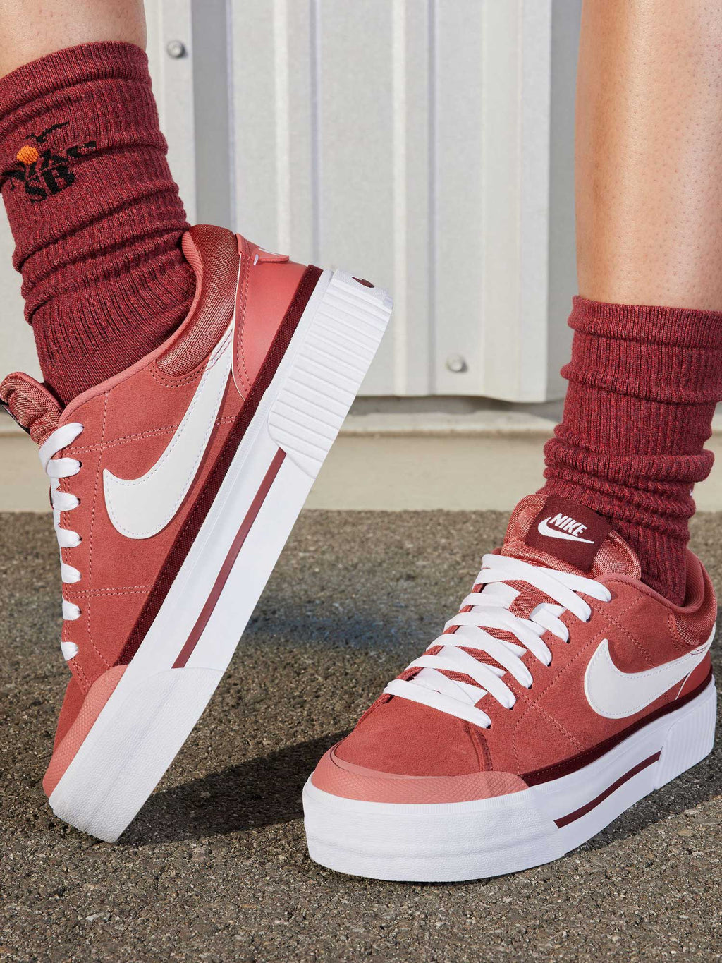 NIKE Обувки W COURT LEGACY LIFT
