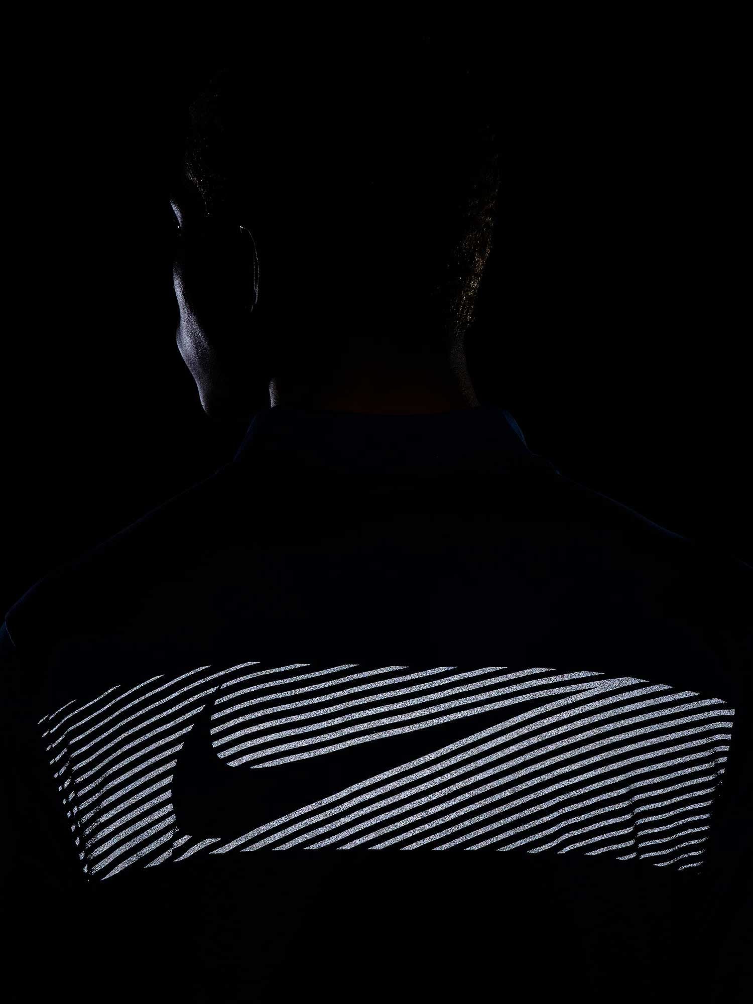 NIKE Блуза M NK DF ELMNT TOP HZ FLASH HBR