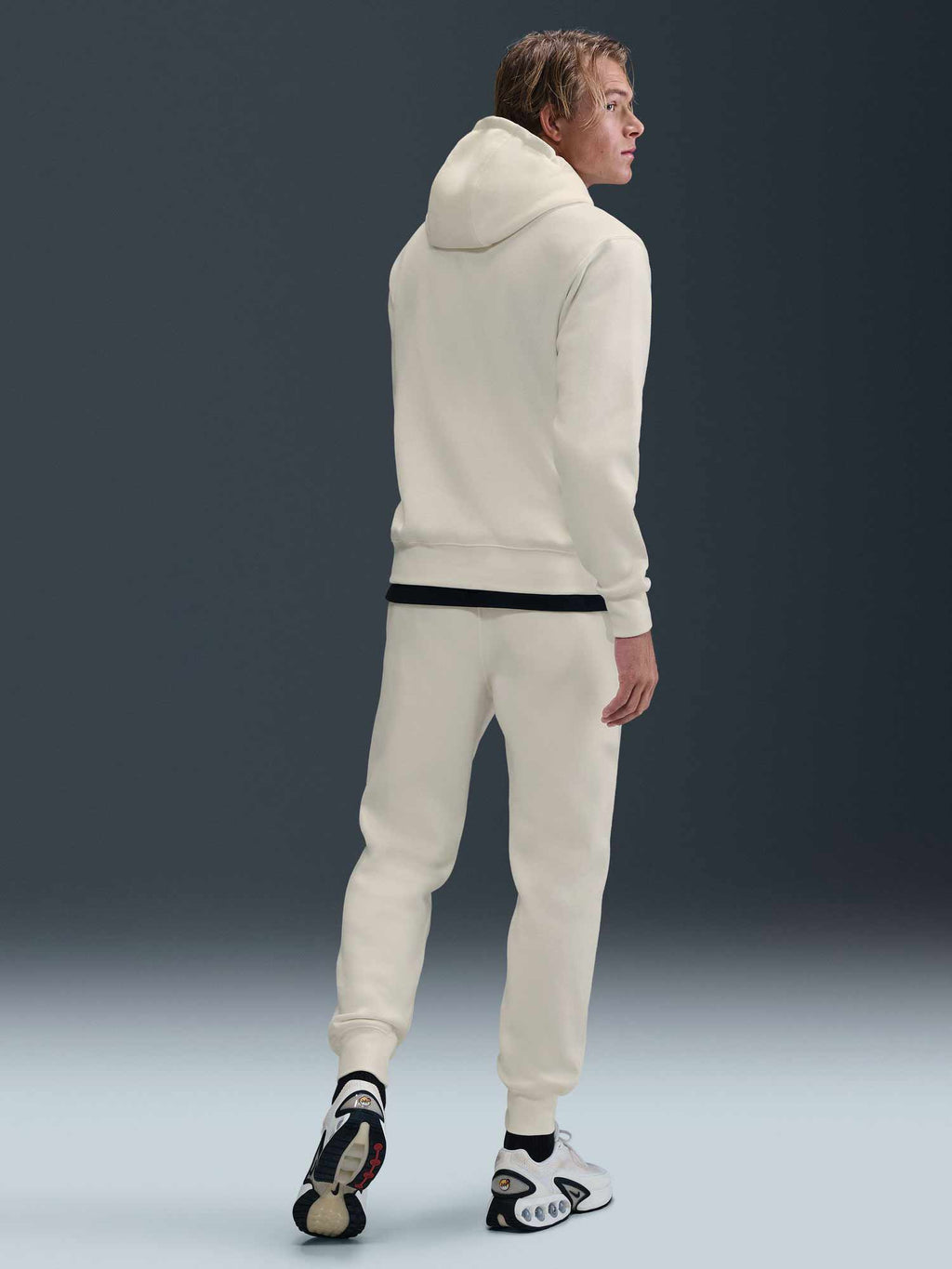 NIKE Спортно долнище M NK CLUB BB JGGR NEO VARSITY
