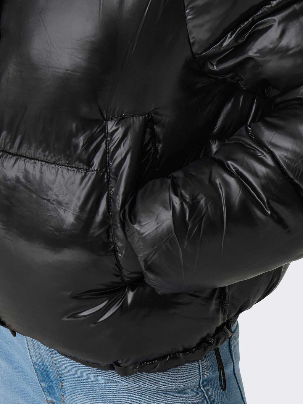 ONLY Яке ONLSKY SHORT PUFFER CC OTW