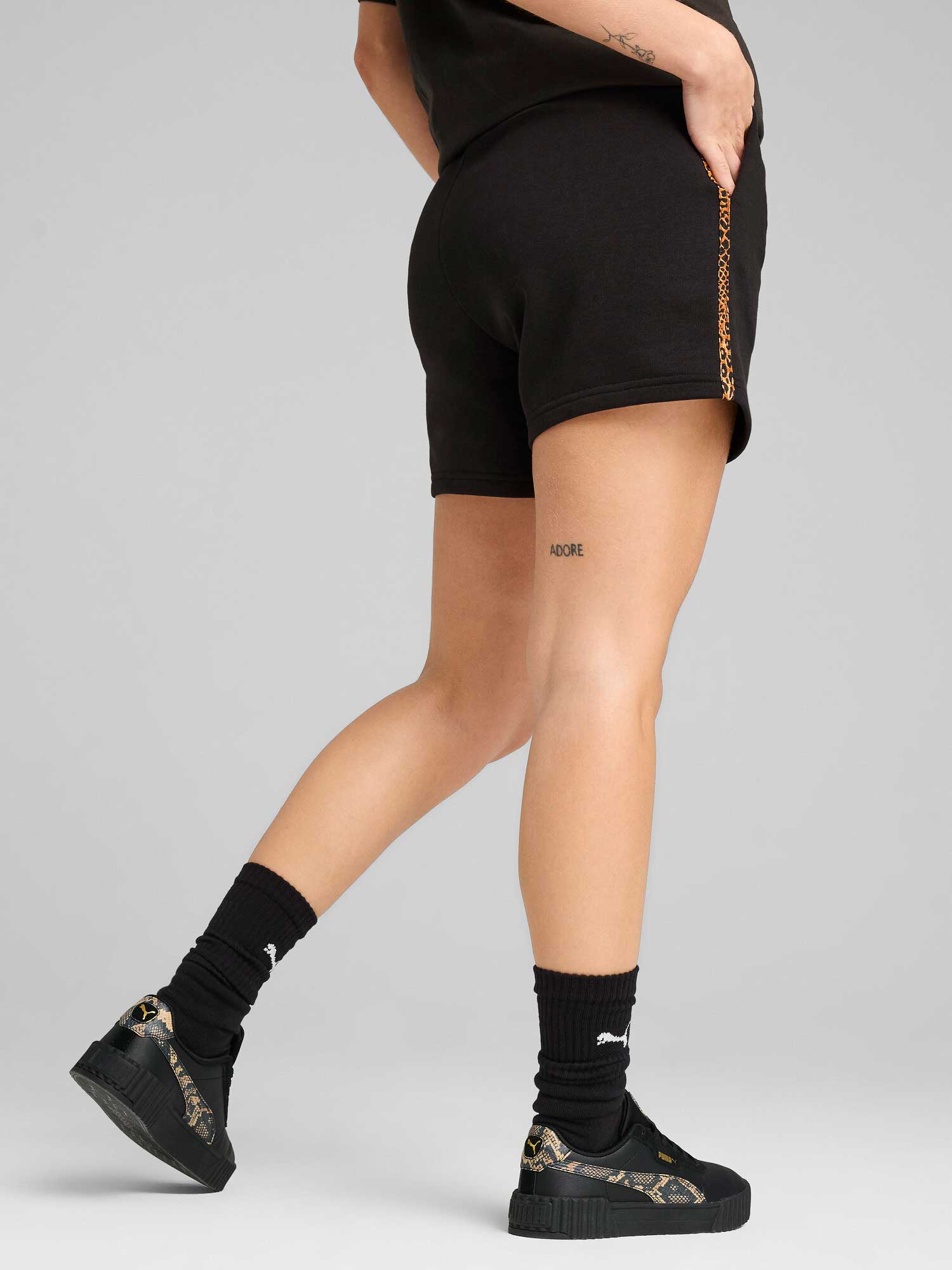 PUMA Къси панталони ESS GRAPHIC ANIMAL Shorts 5 TR