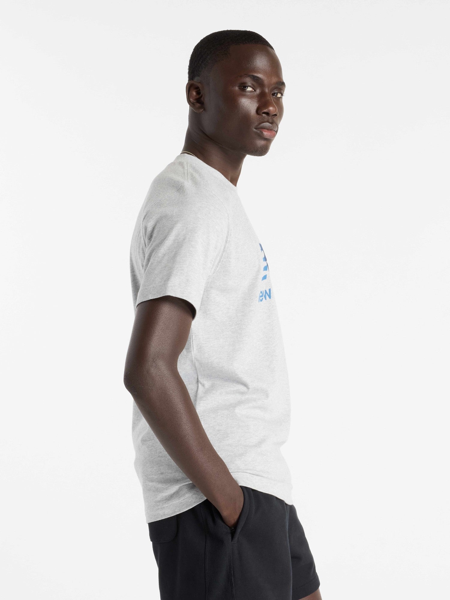 NEW BALANCE Тениска SHIRT SPORT ESSENTIALS GRADIENT