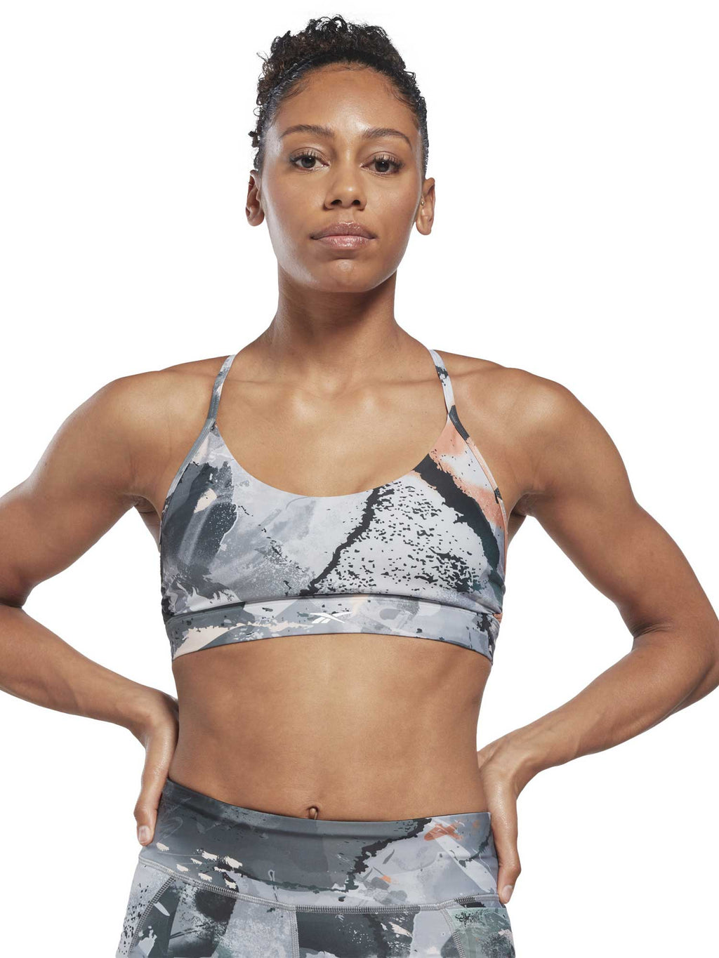 REEBOK Спортен сутиен Lux Strappy Allover Print Bold Bra
