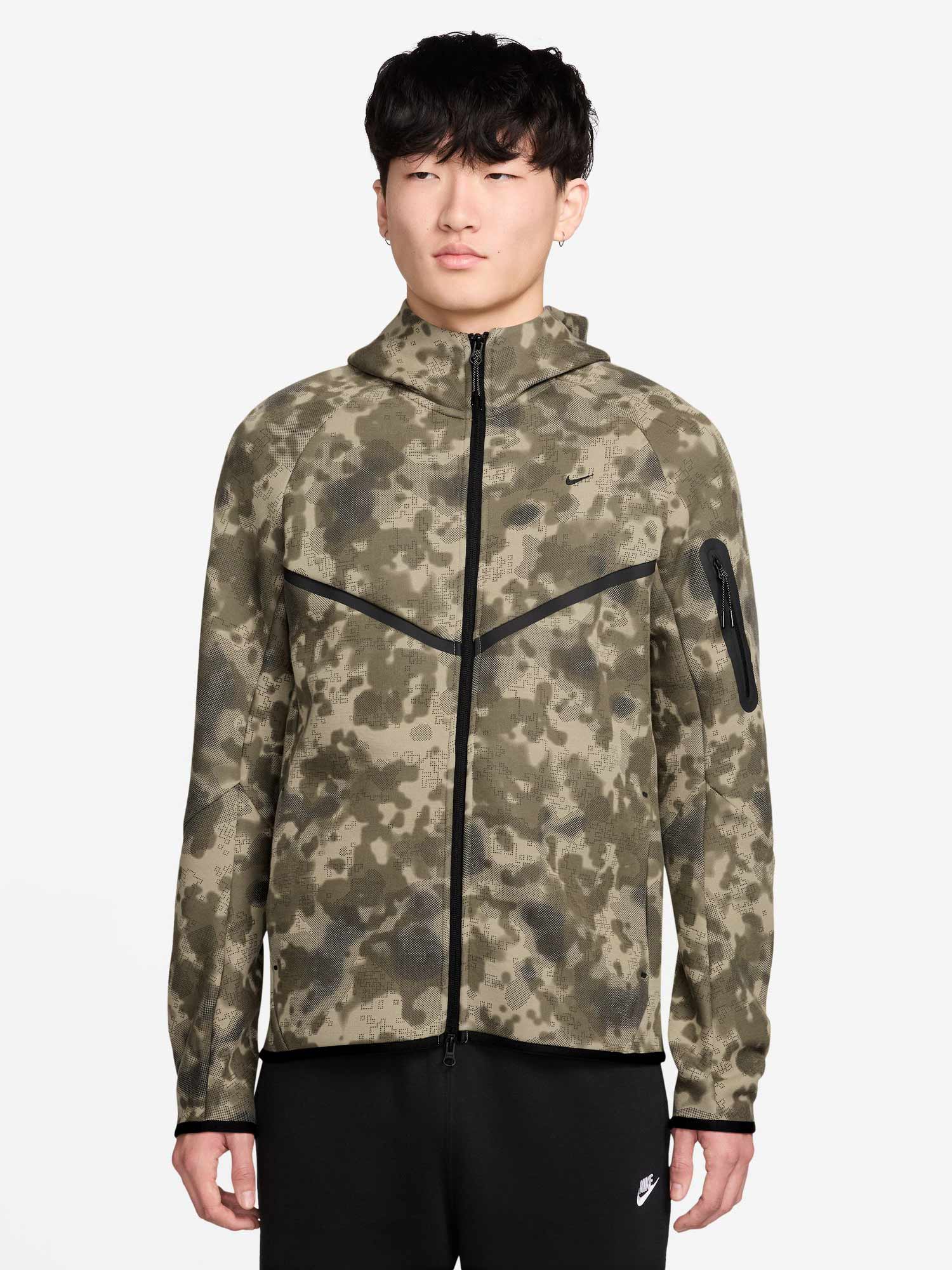NIKE Суитшърт M NK TECH FLC WR FZ JKT CAMO