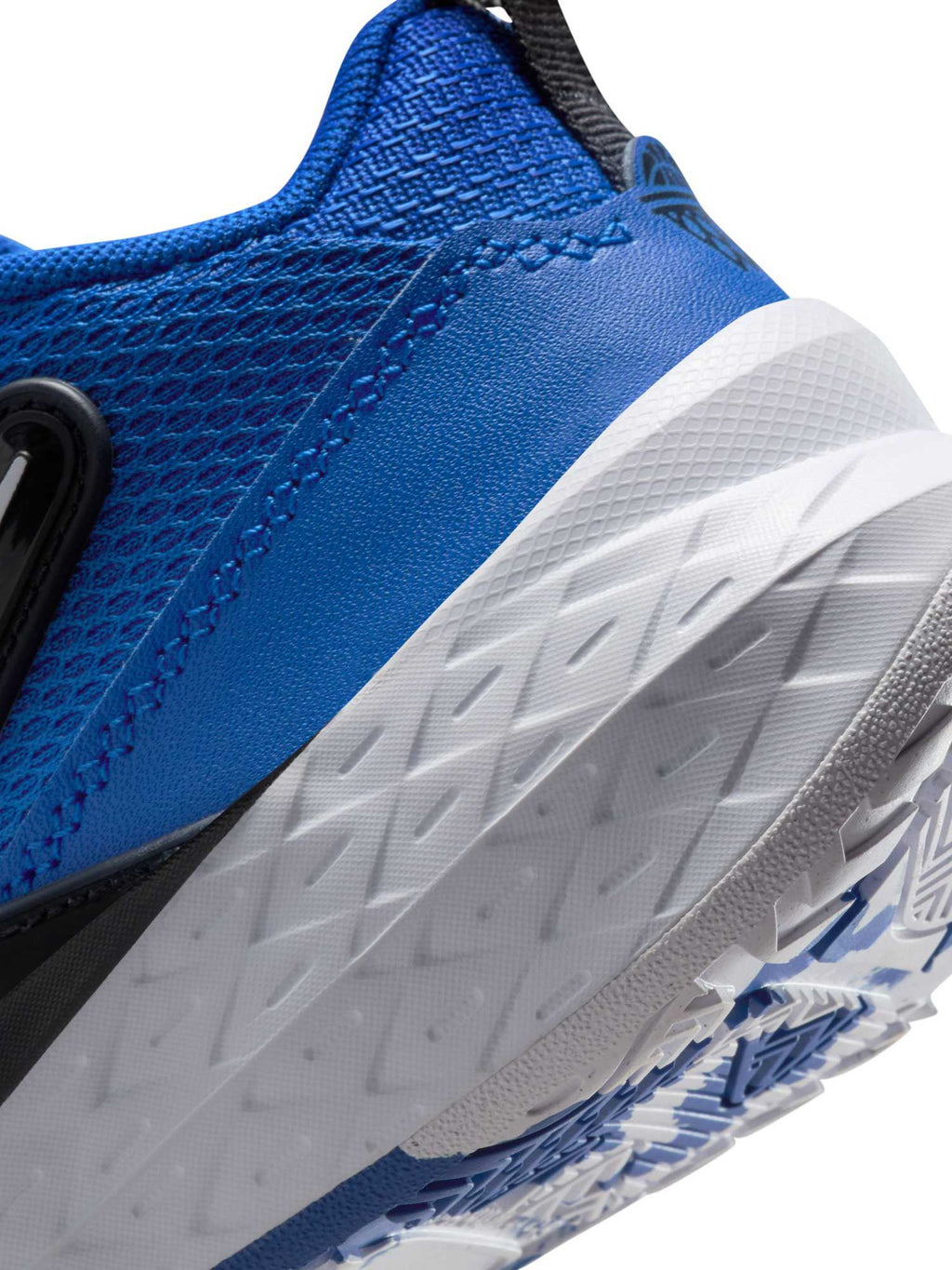 NIKE Обувки TEAM HUSTLE D 12 PS