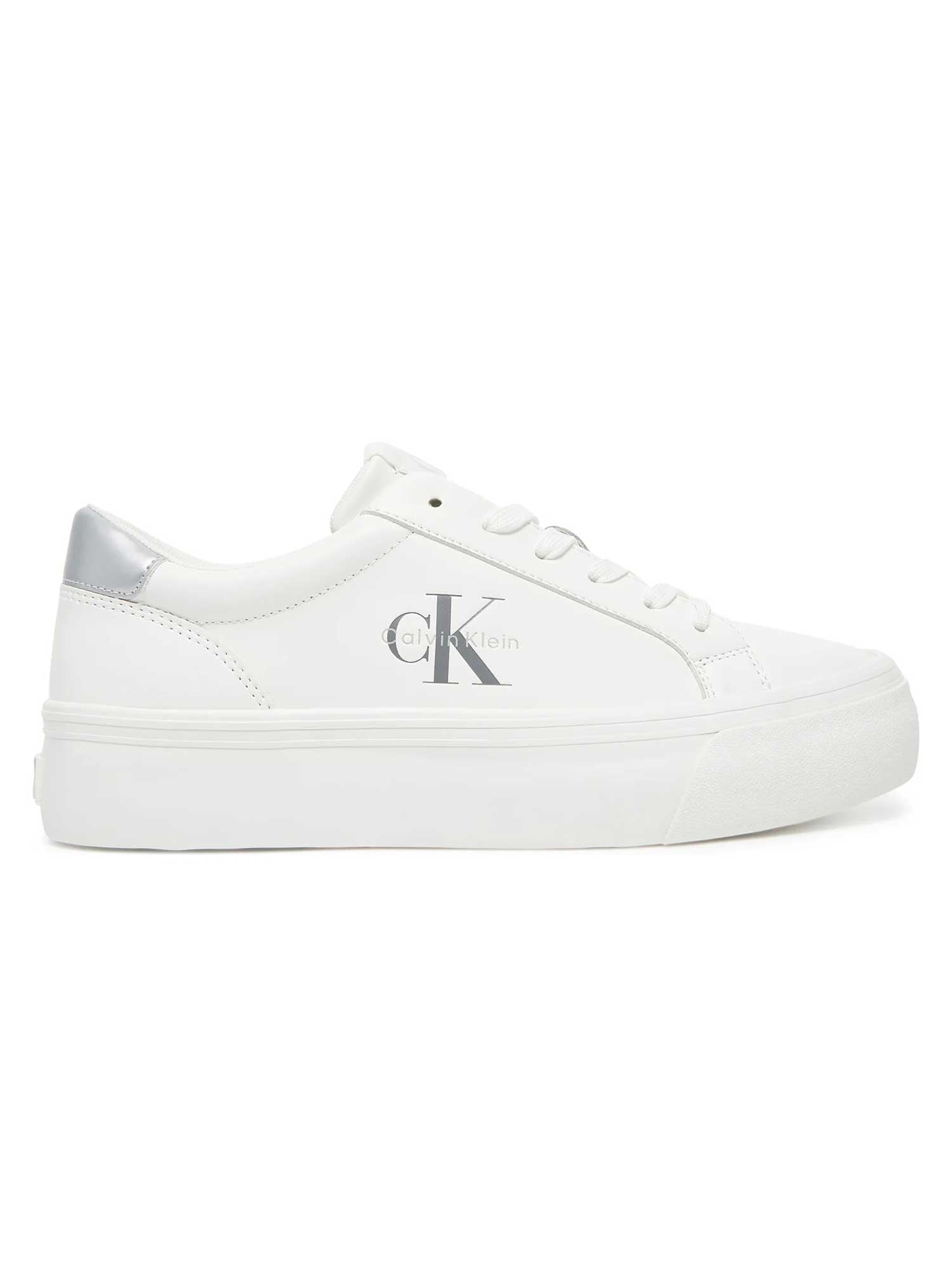 Calvin Klein Jeans Обувки VULC FLATF LTH SILVER LOGO TAG
