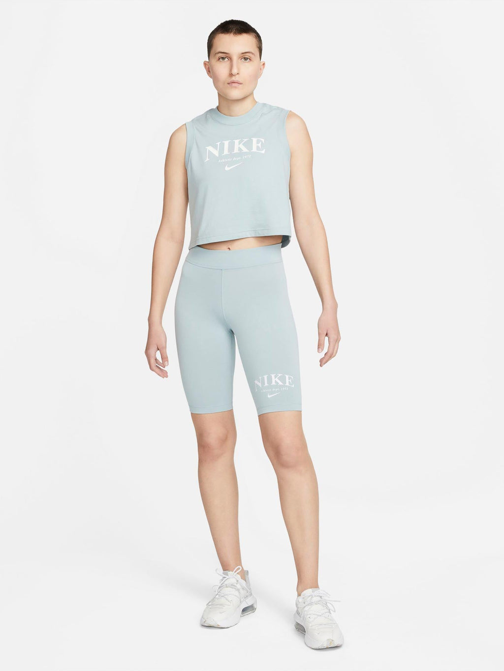 NIKE Клин W MR SHORT GFX