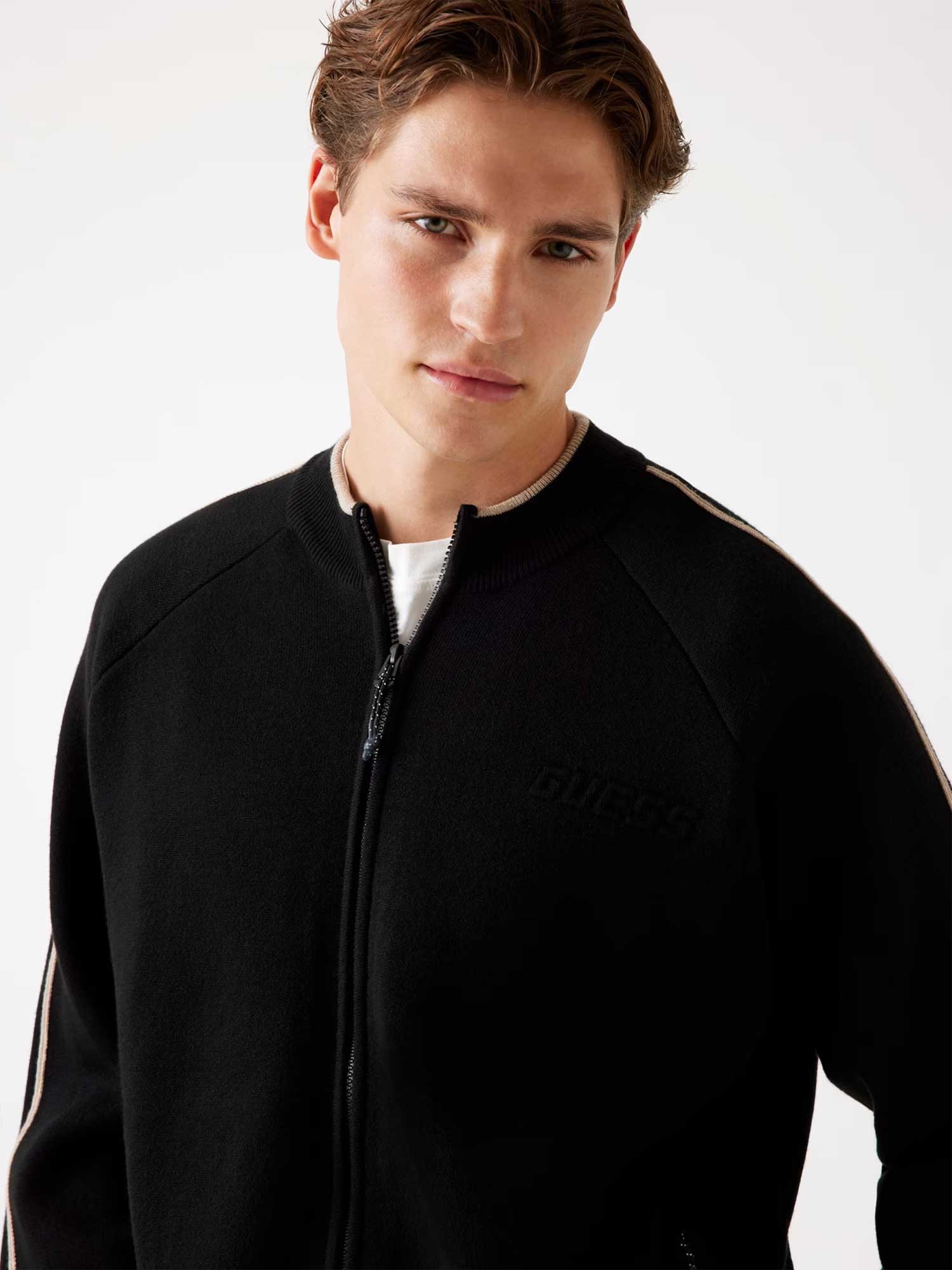 GUESS Спортно горнище YAKI ZIPPED SWEATSHI
