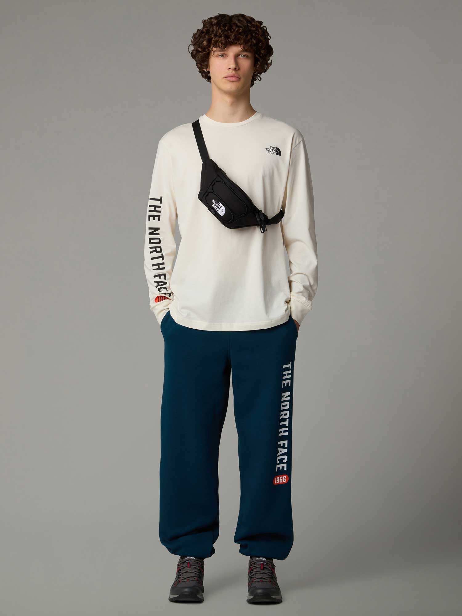 THE NORTH FACE Блуза M L/S TEE VARSITY GRAPHIC
