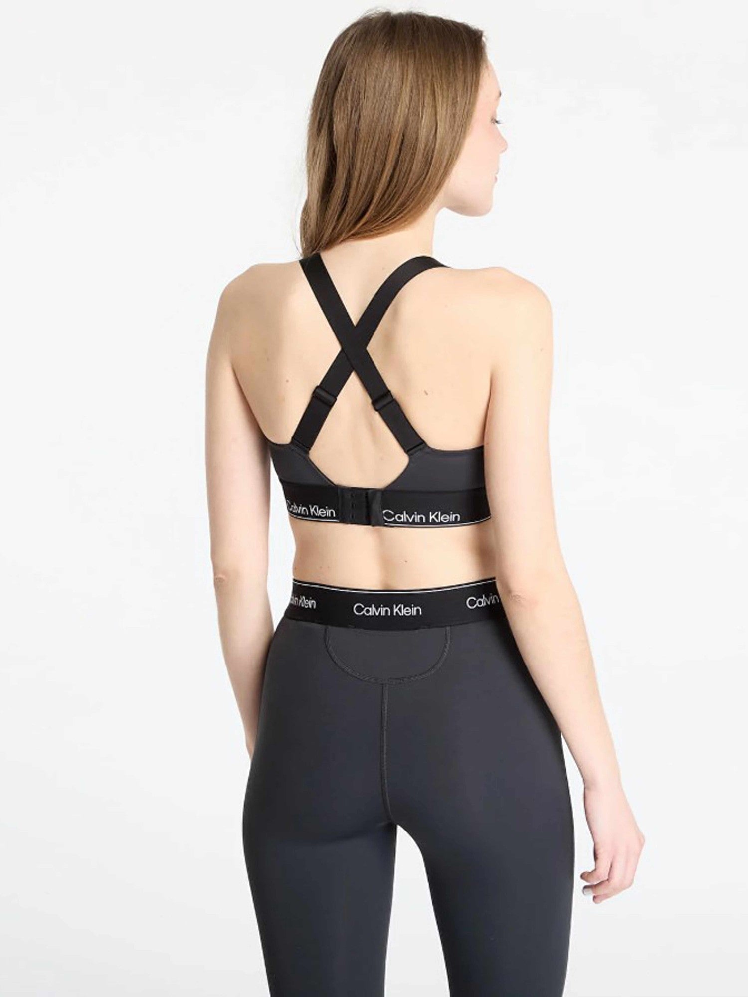 Calvin Klein Performance Спортен сутиен WO SPORTS BRA HIGH SUPPORT