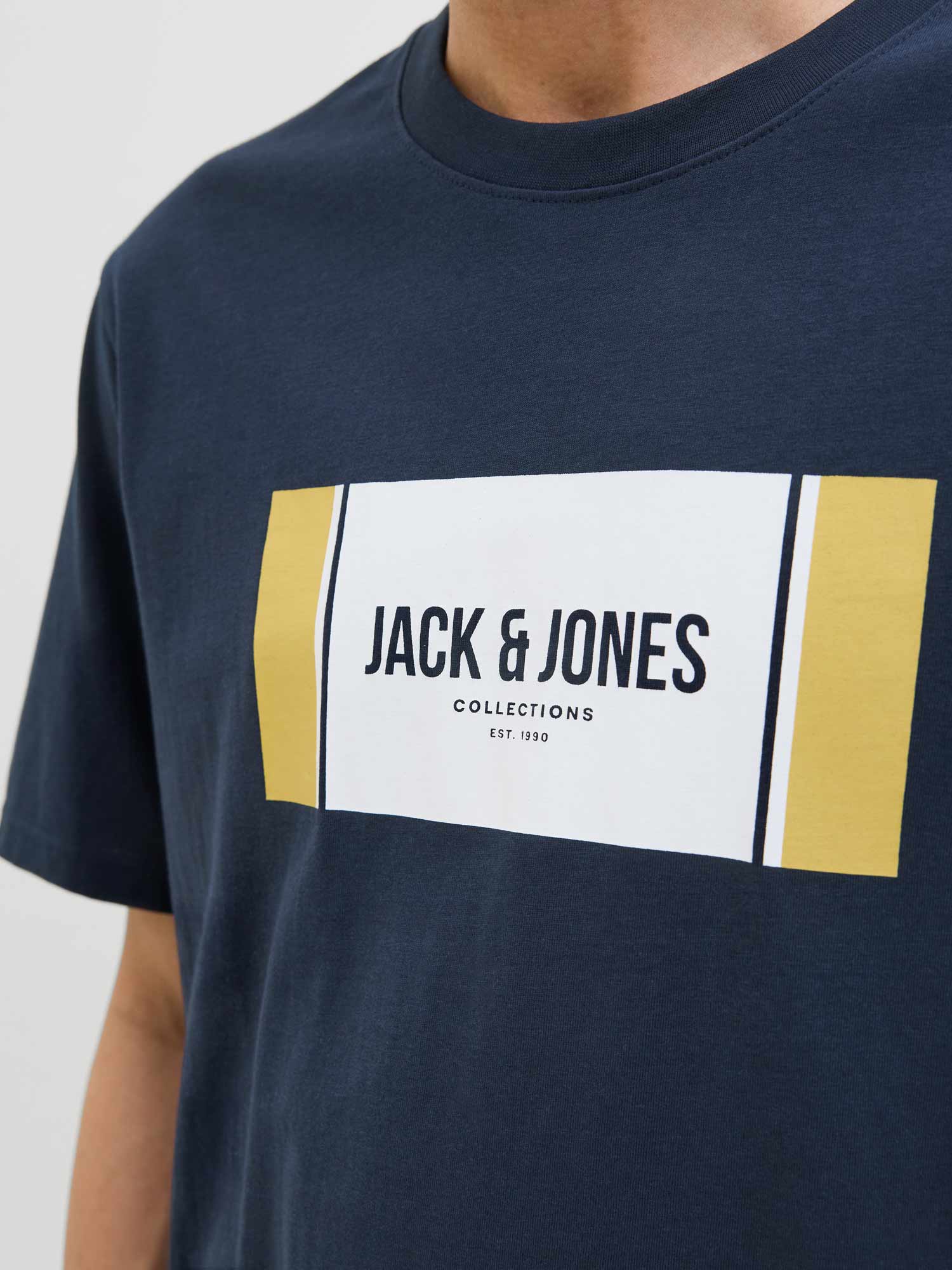 JACK & JONES Тениска JJHAYATO TEE SS CREW NECK BTS LN