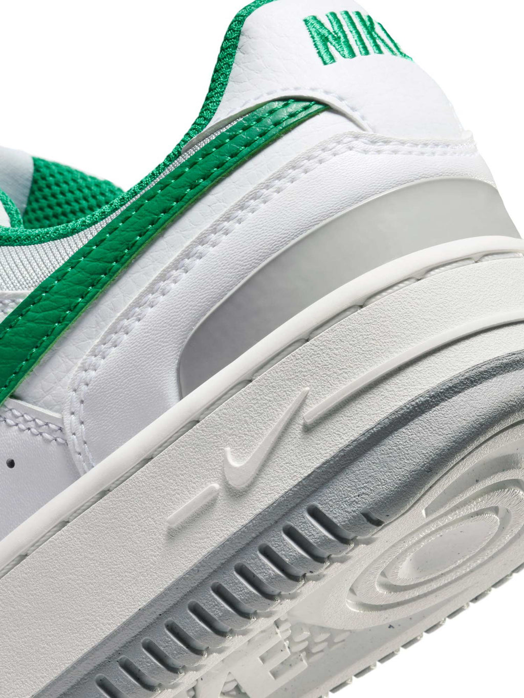 NIKE Обувки WMNS GAMMA FORCE