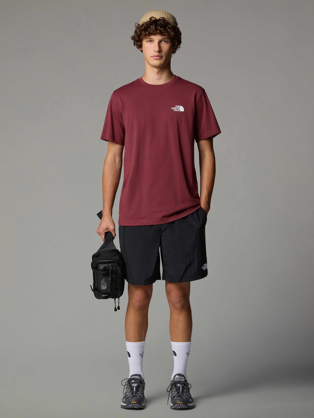 THE NORTH FACE Рокля W SS ESSENTIAL OVERSIZE TEE DRESS