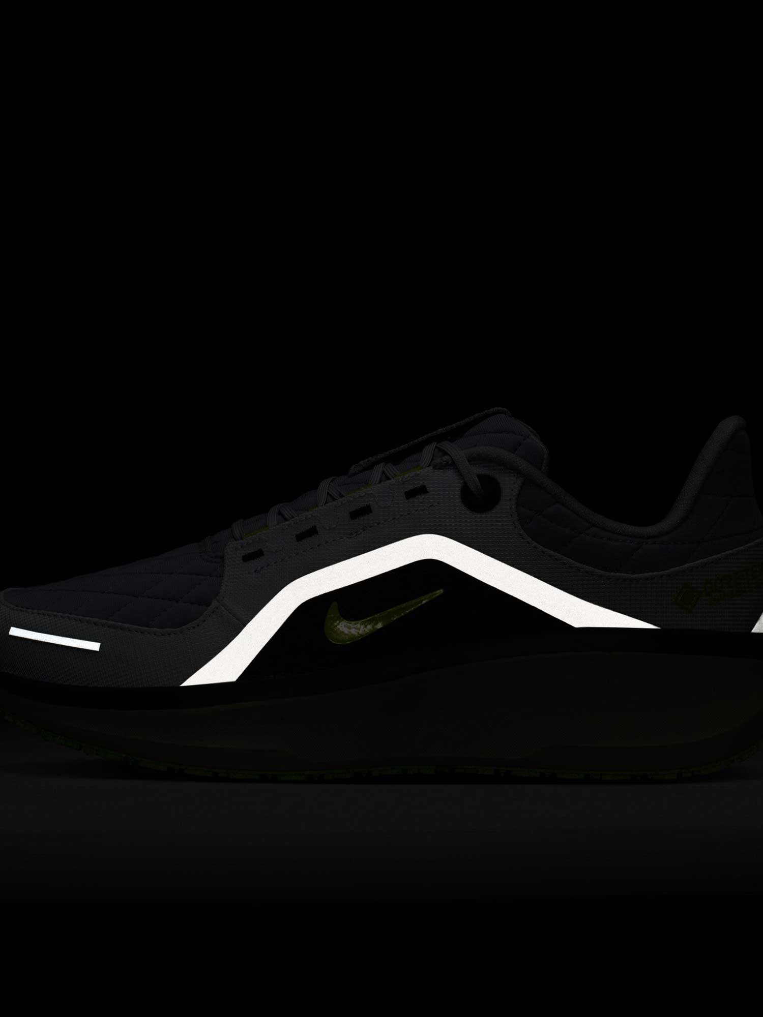 NIKE Обувки AIR WINFLO 11 GTX