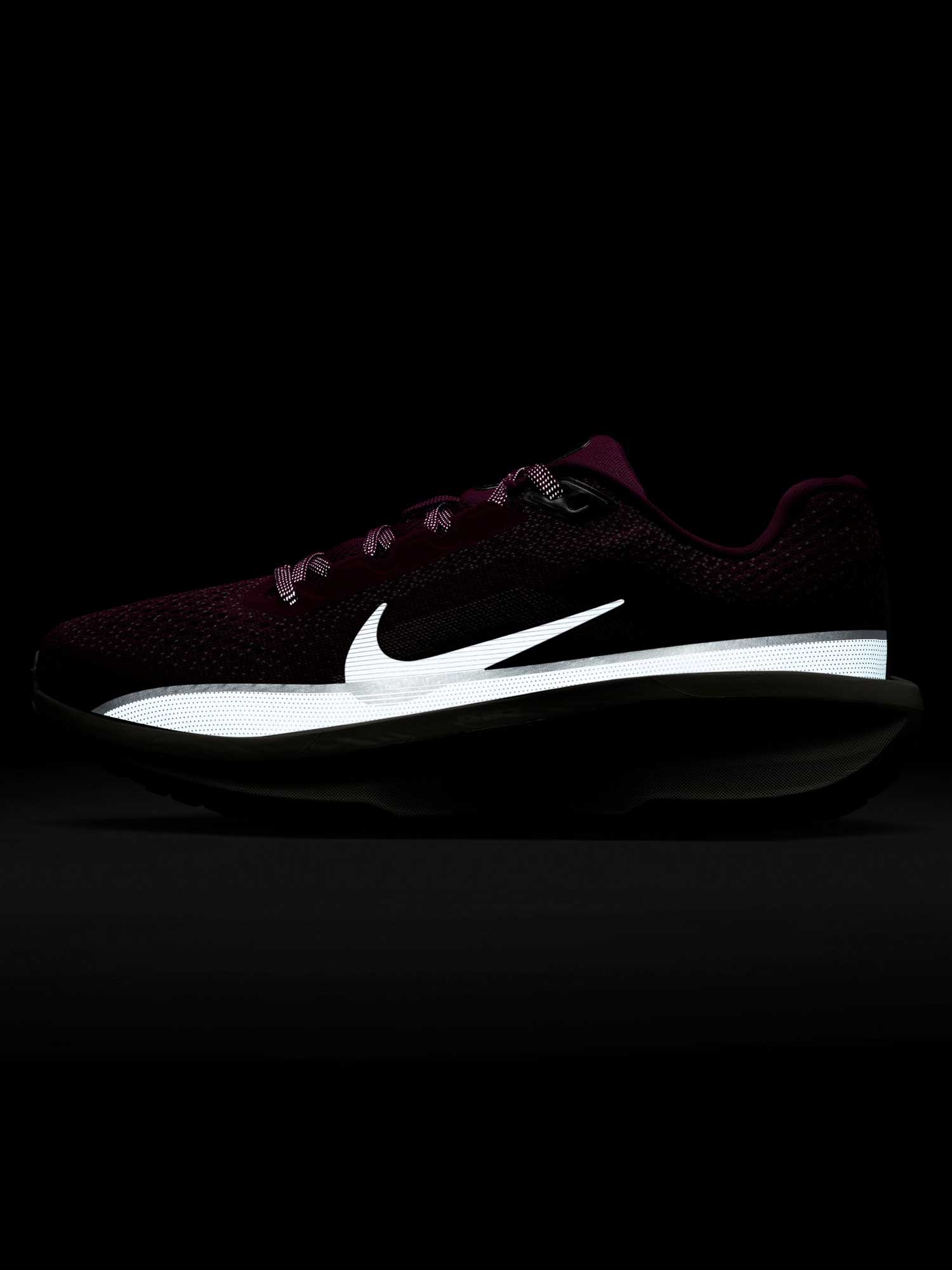 NIKE Обувки WMNS AIR WINFLO 11 PRM