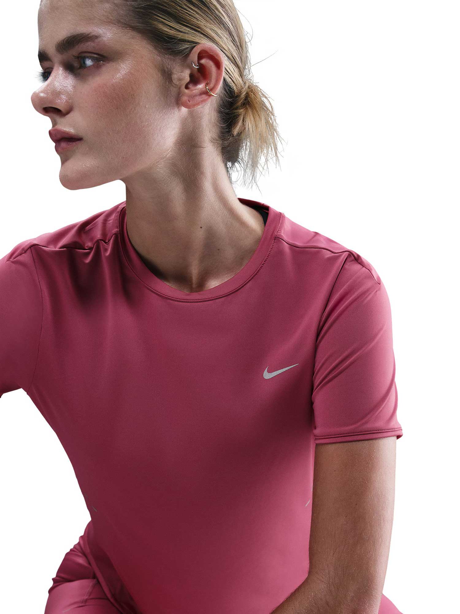 NIKE Тениска W NK SWIFT DF SS TOP
