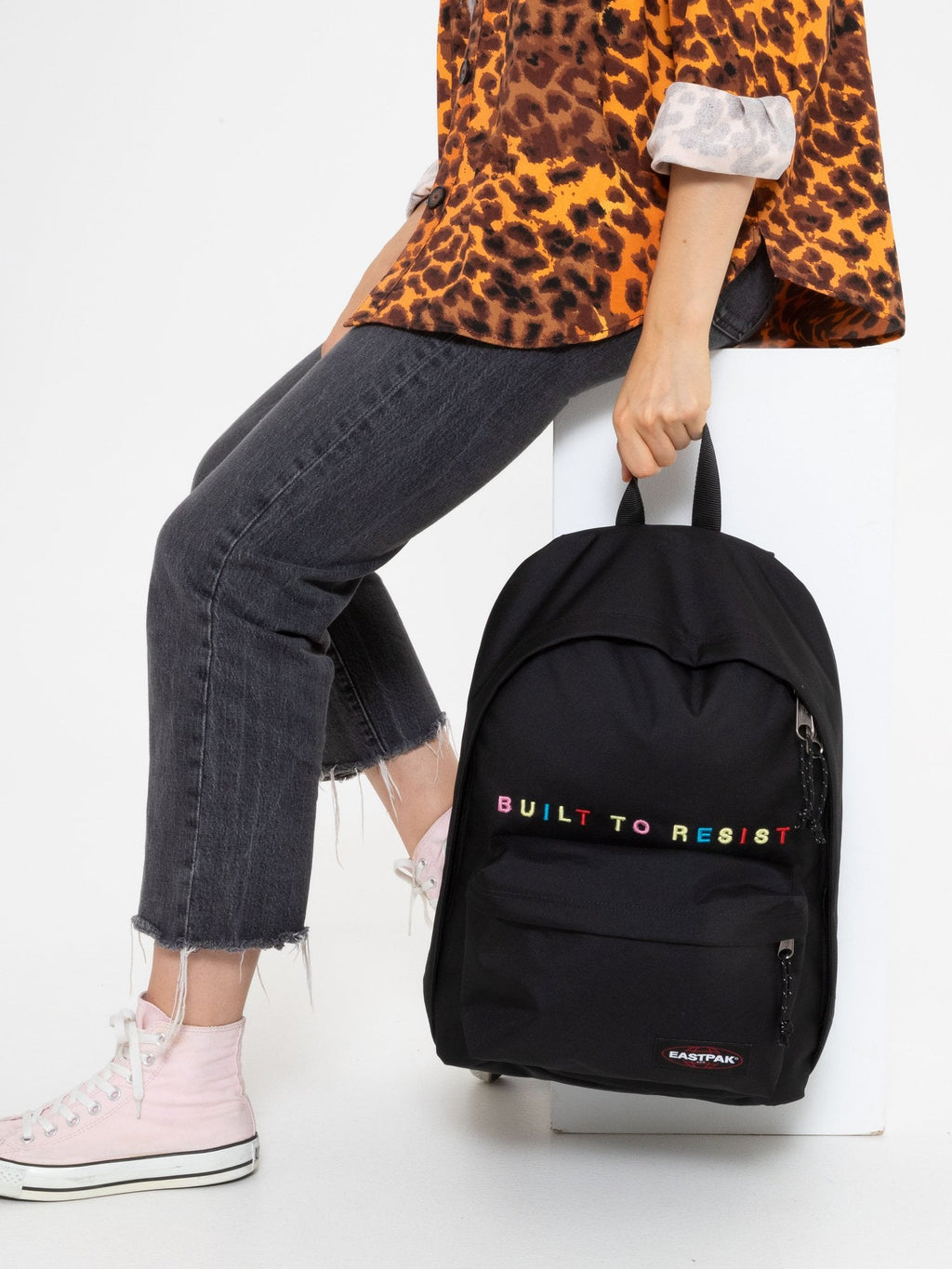 EASTPAK Раница OUT OF OFFICE-27 L