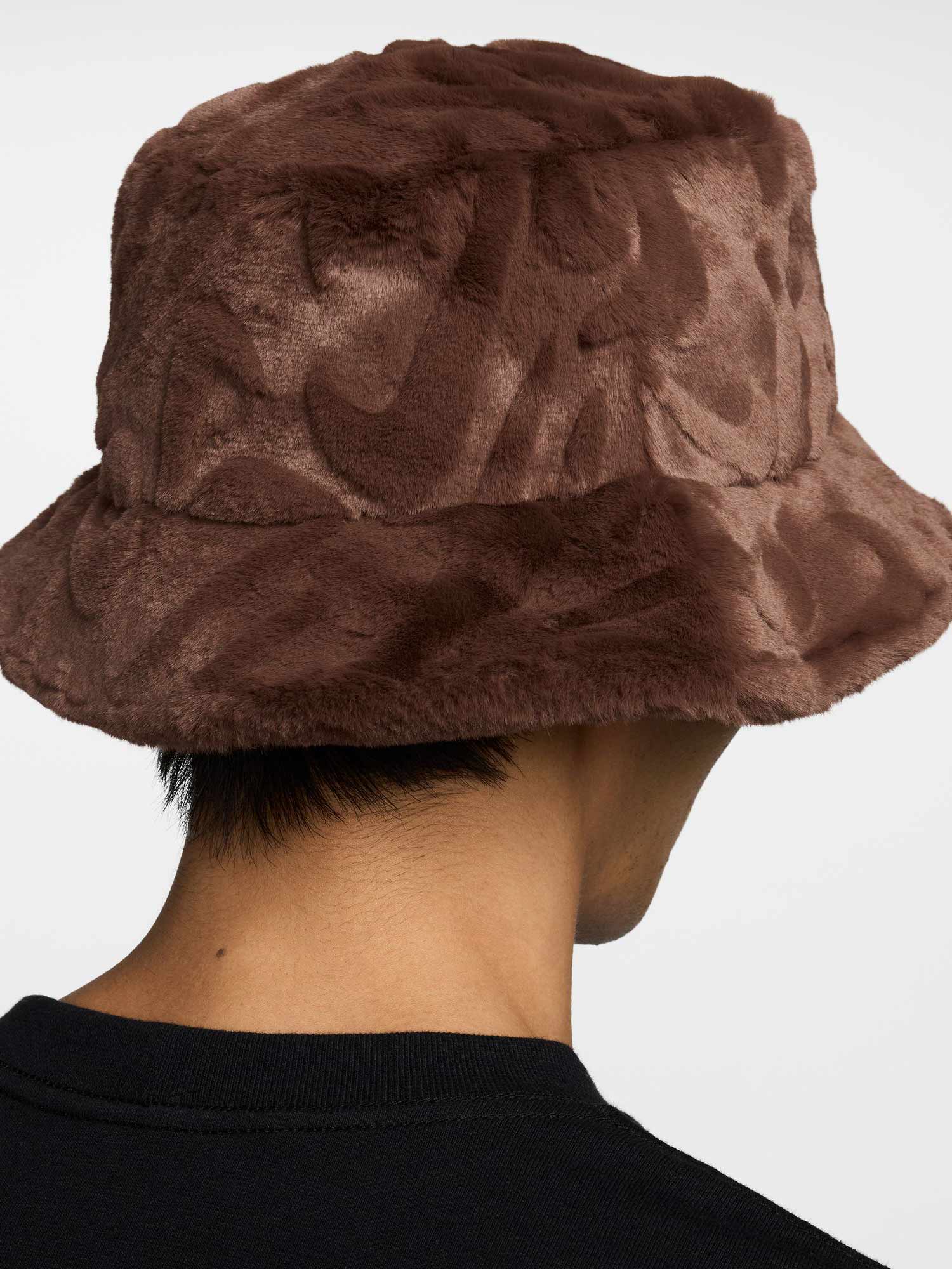 NIKE Шапка U NK APEX BUCKET FUR SWSH H24