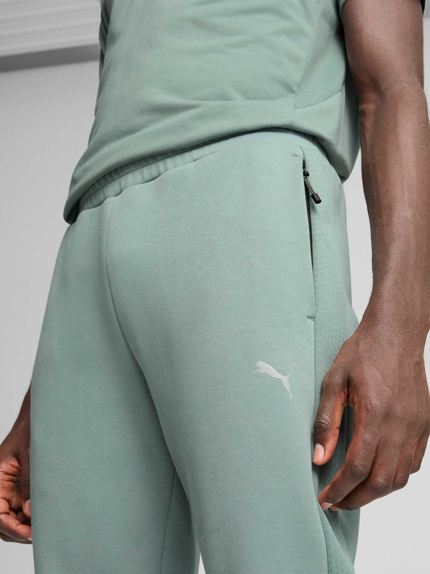 PUMA Спортно долнище EVOSTRIPE Pants DK op