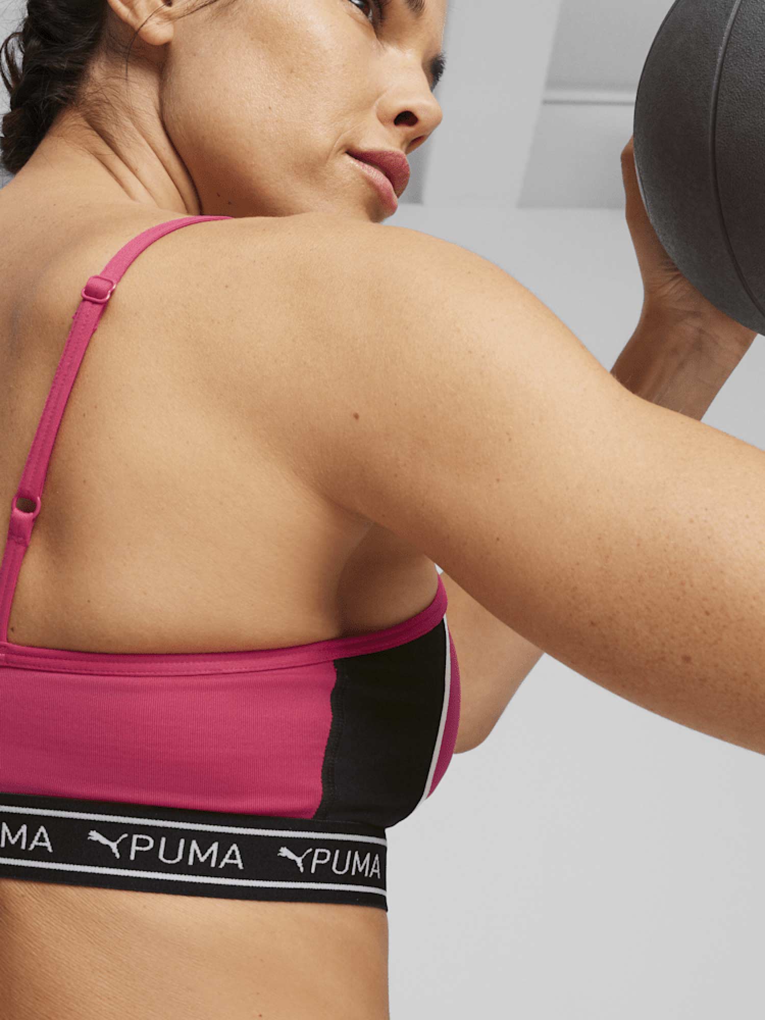 PUMA Спортен сутиен MOVE STRONG BRA