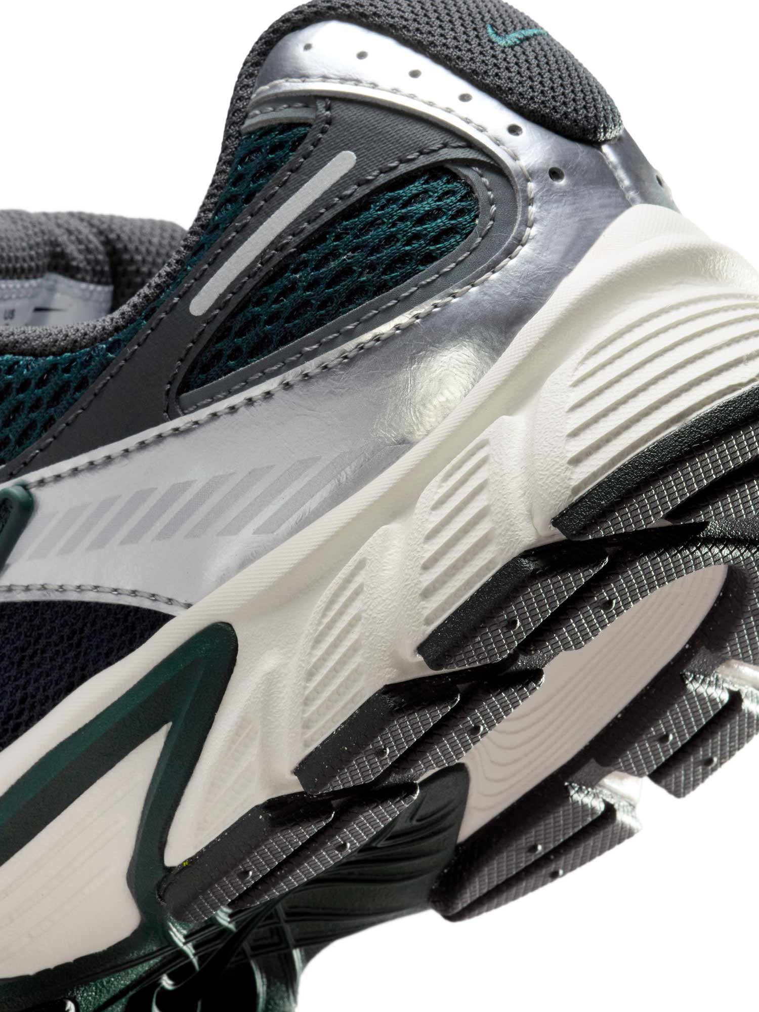 NIKE Обувки W V5 RNR