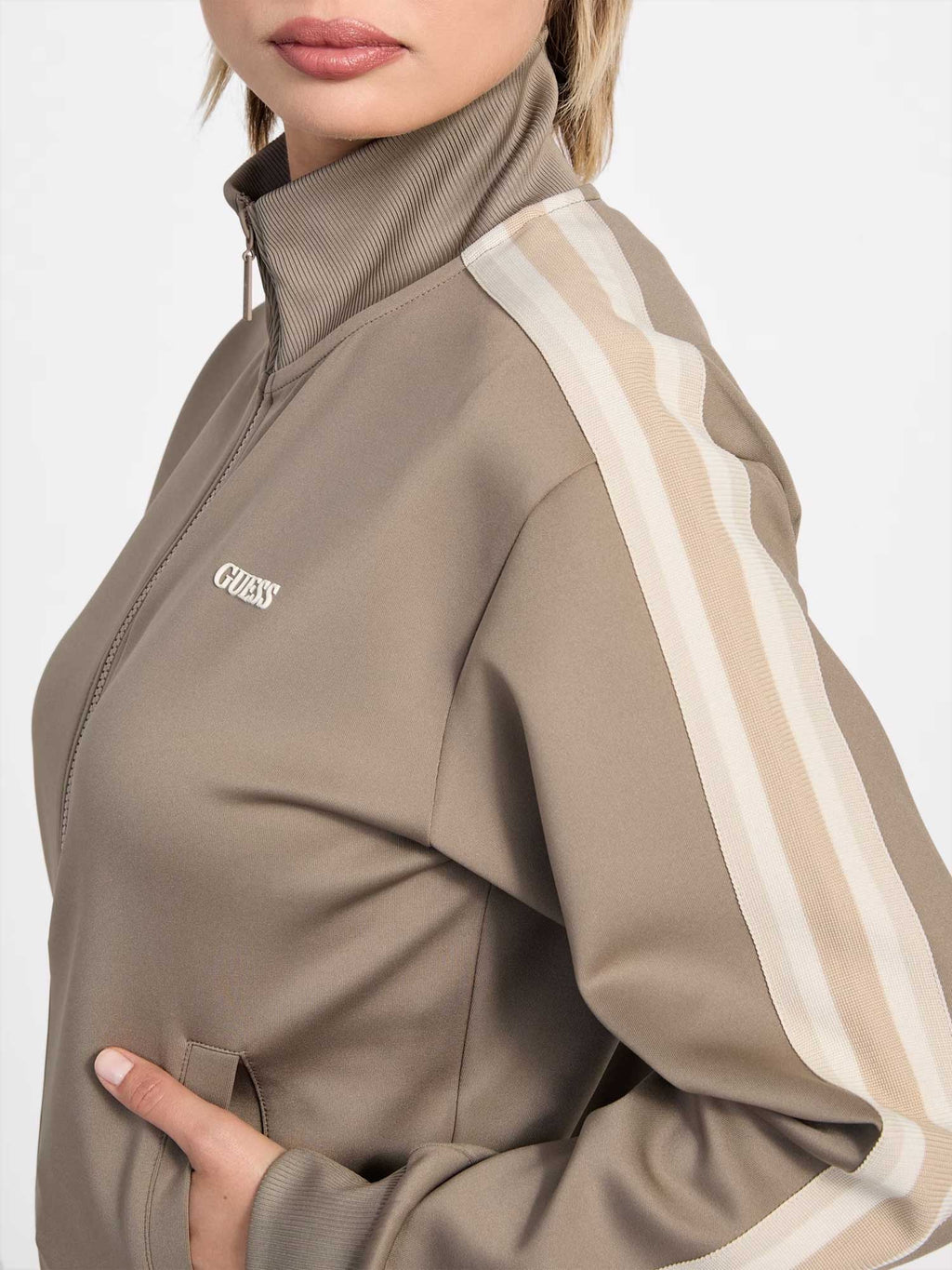 GUESS Спортно горнище YARROW FULL ZIP SWEA