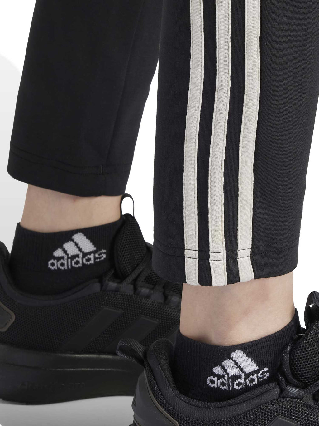 ADIDAS SPORTSWEAR Спортно долнище Future Icons 3-Stripes Slim