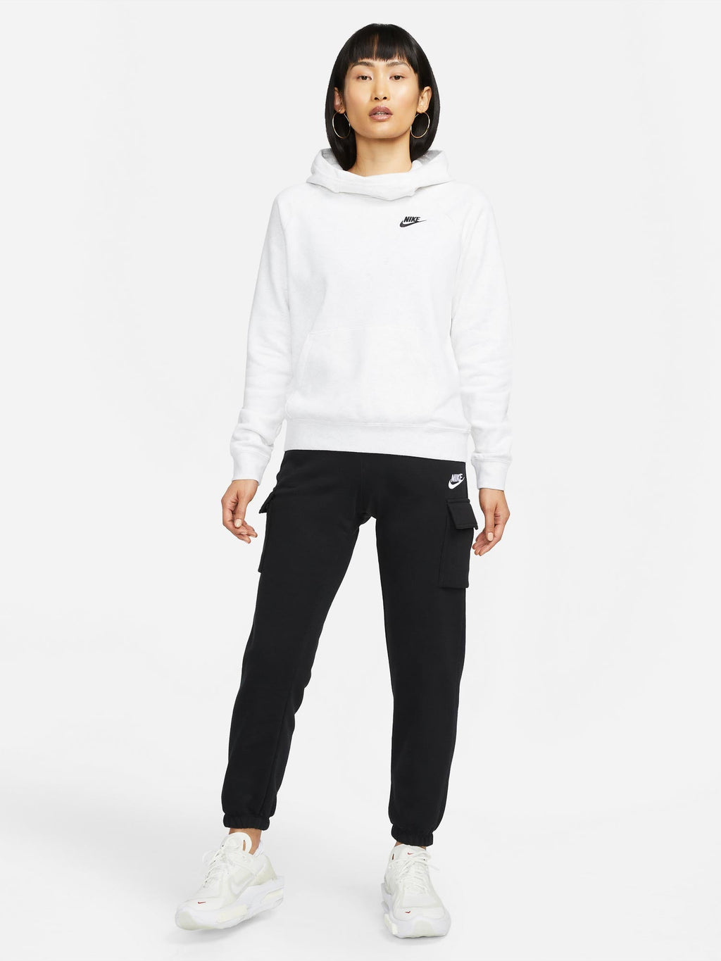 NIKE Спортно долнище ESSNTL FLC MR