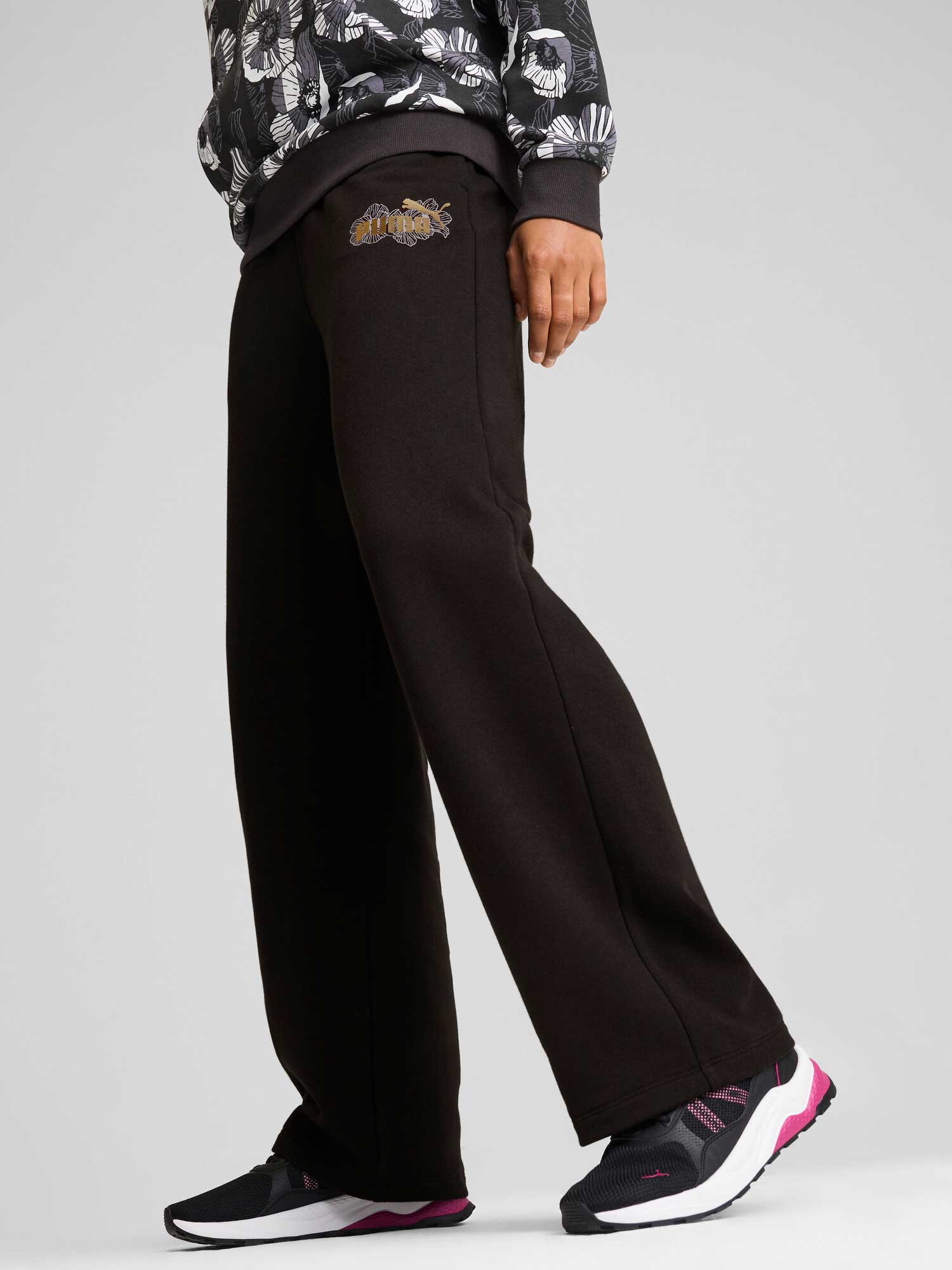 PUMA Спортно долнище ESS+ Class Act Pants TR