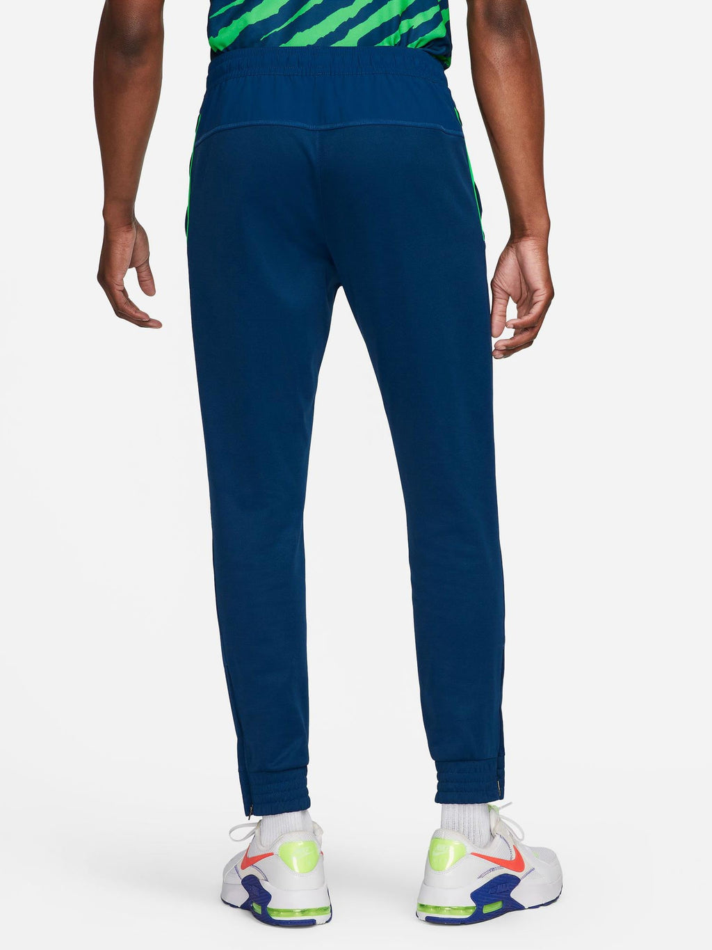 NIKE Спортно долнище CBF M NK TRAVEL K