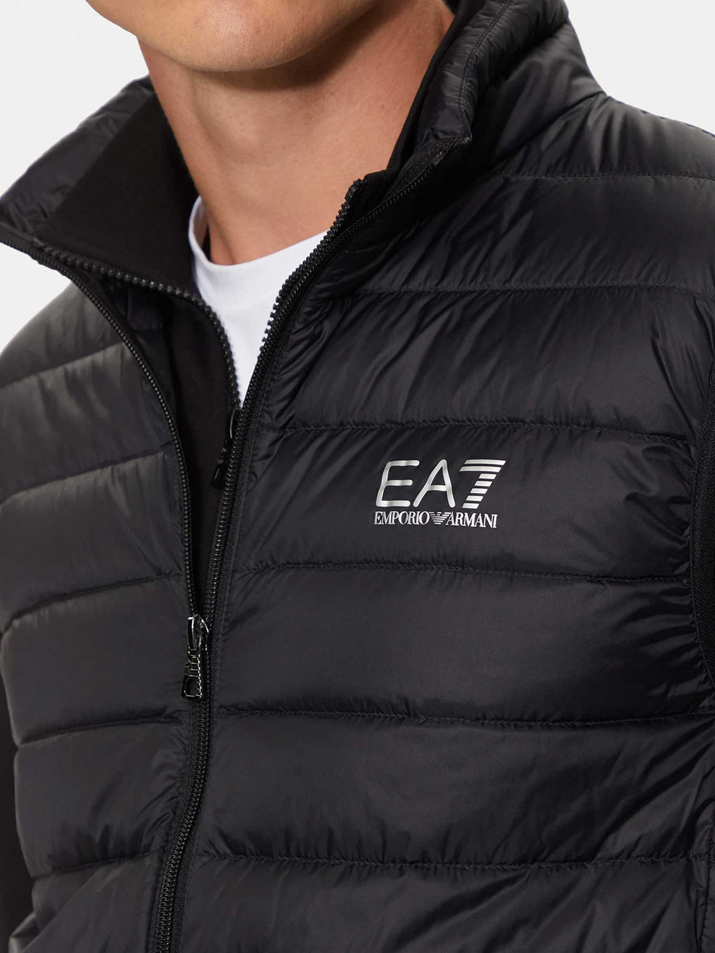 EA7 Emporio Armani Елек TRAIN CORE ID M DOWN LIGHT VEST CC