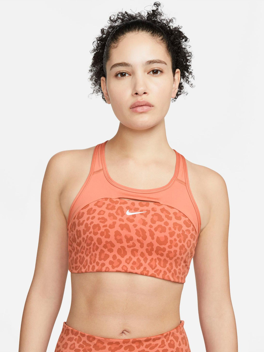NIKE Спортен сутиен SWSH CRS BK AOP