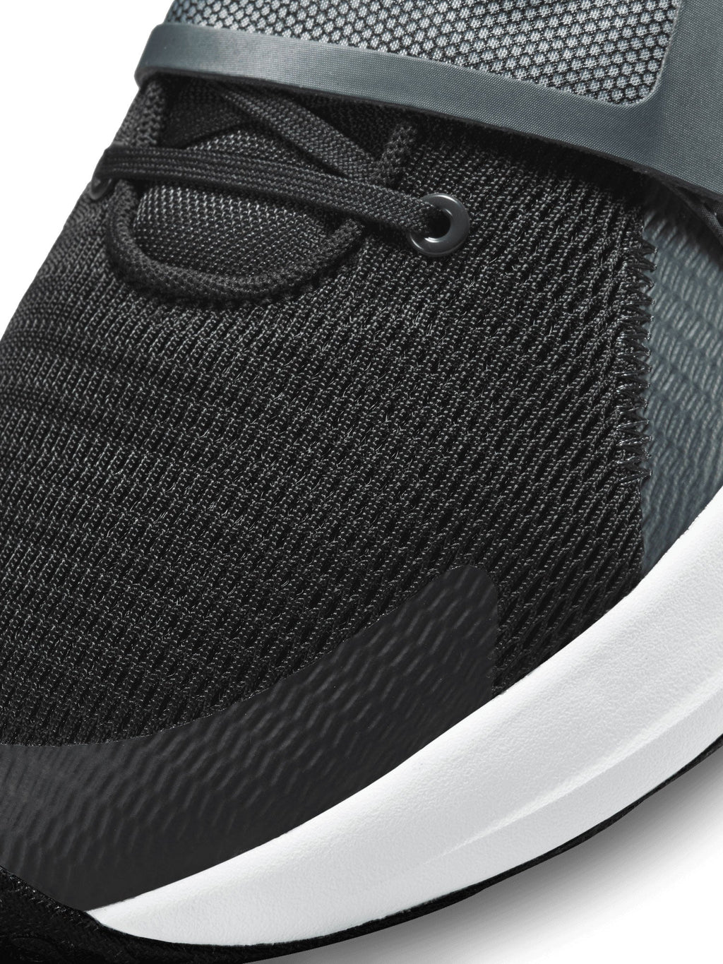 NIKE Обувки M RENEW RETALIATION 4